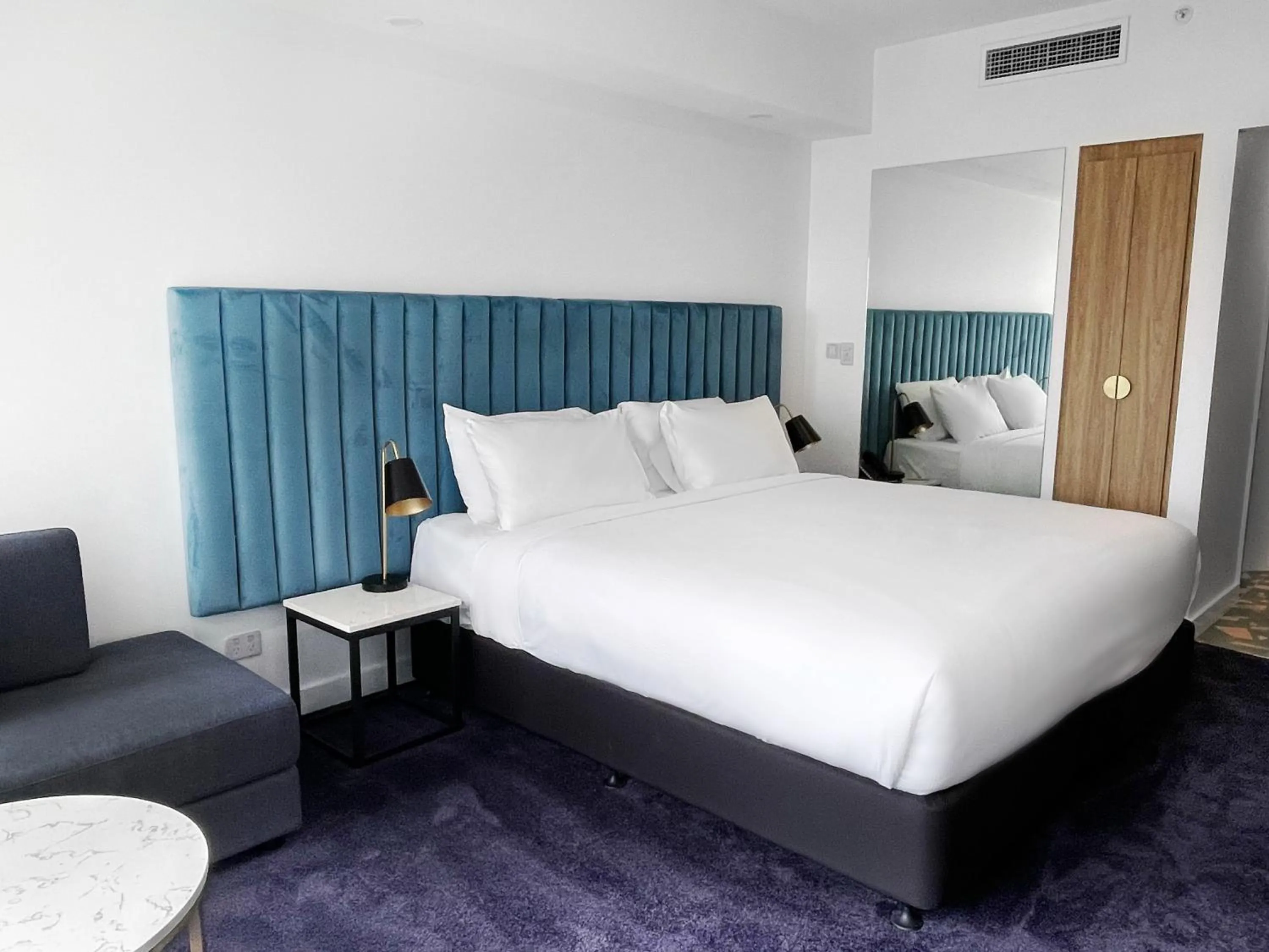 Bed in Swiss-Belhotel Woolloongabba, Brisbane
