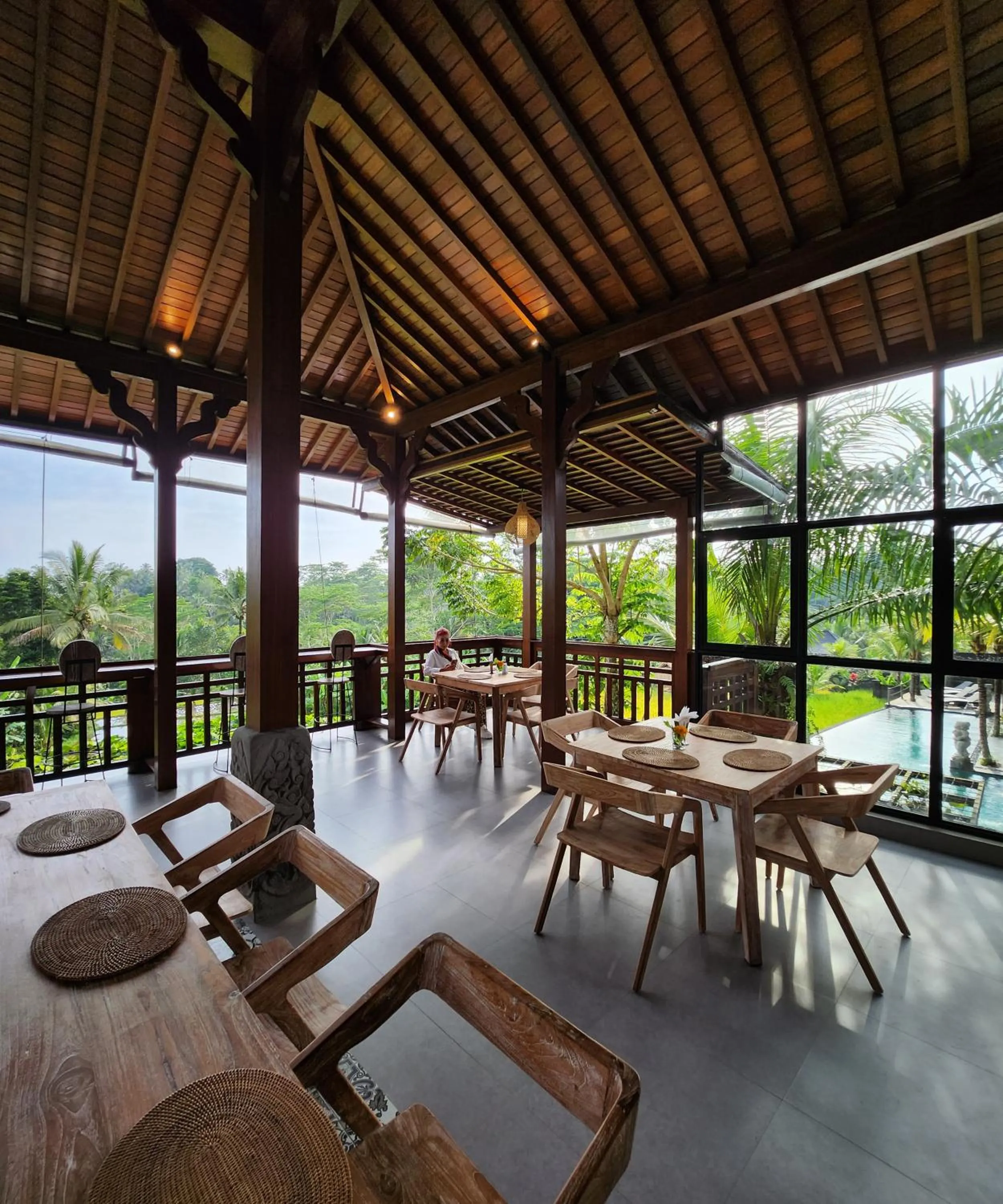 Restaurant/places to eat in Pinggala Villa Ubud