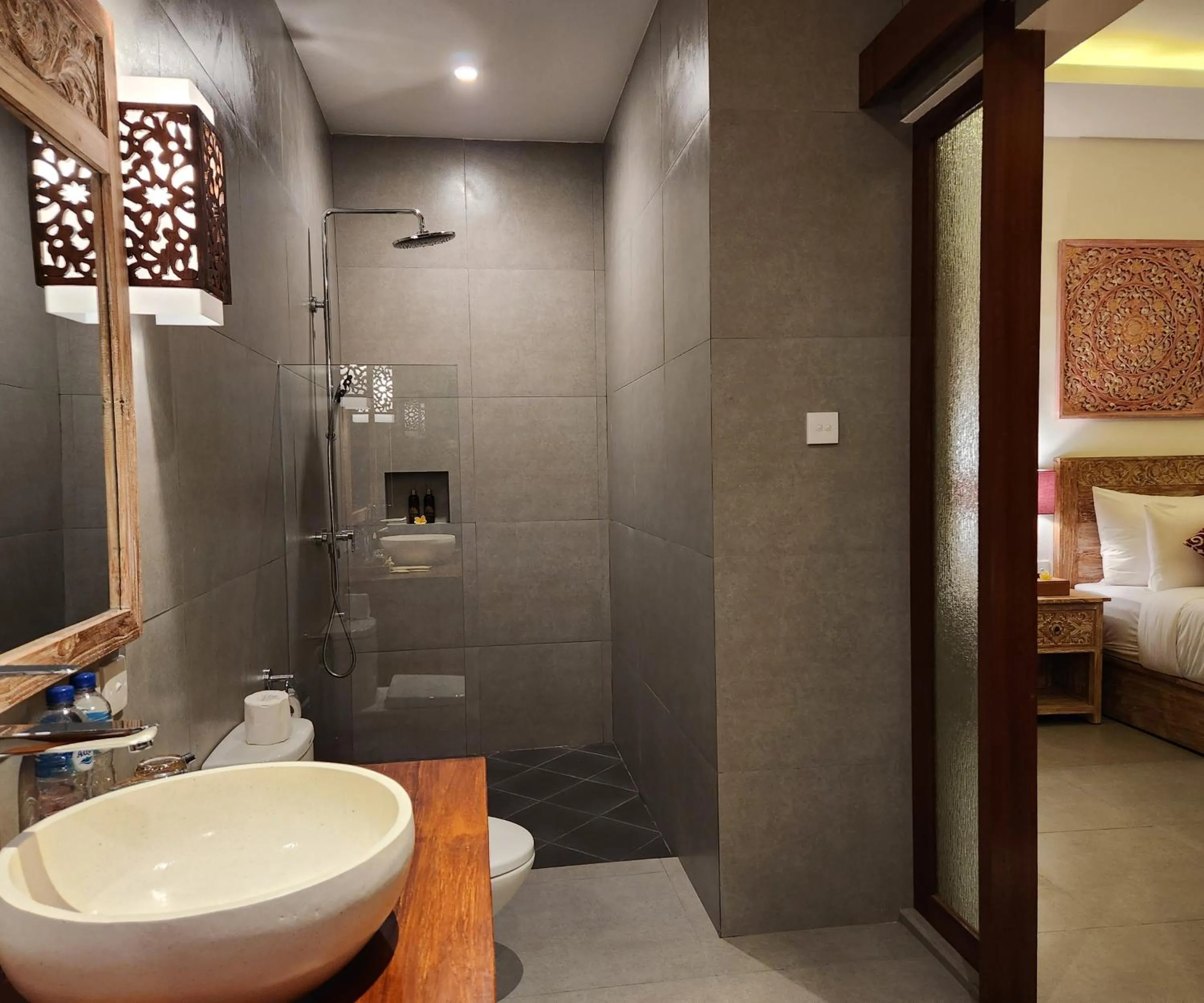 Bathroom, Bed in Pinggala Villa Ubud