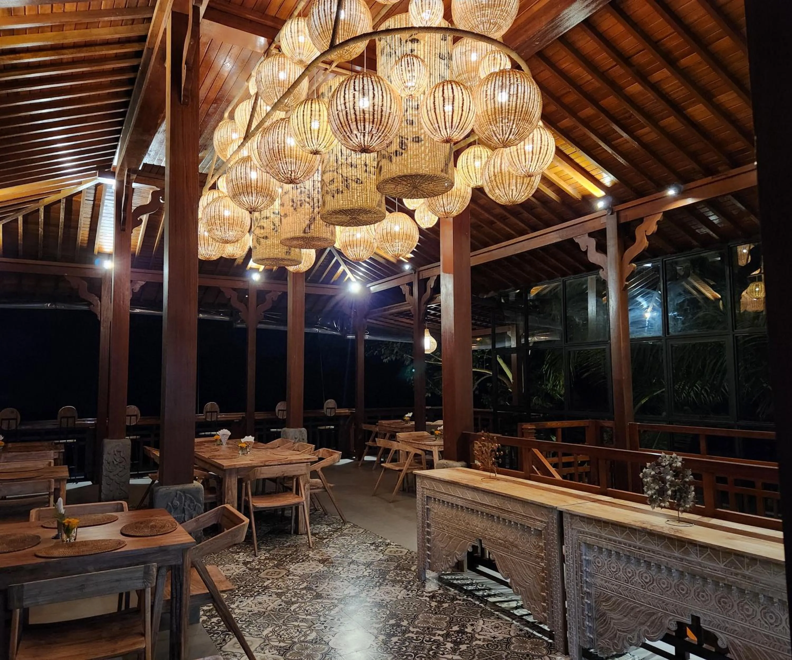 Restaurant/places to eat in Pinggala Villa Ubud