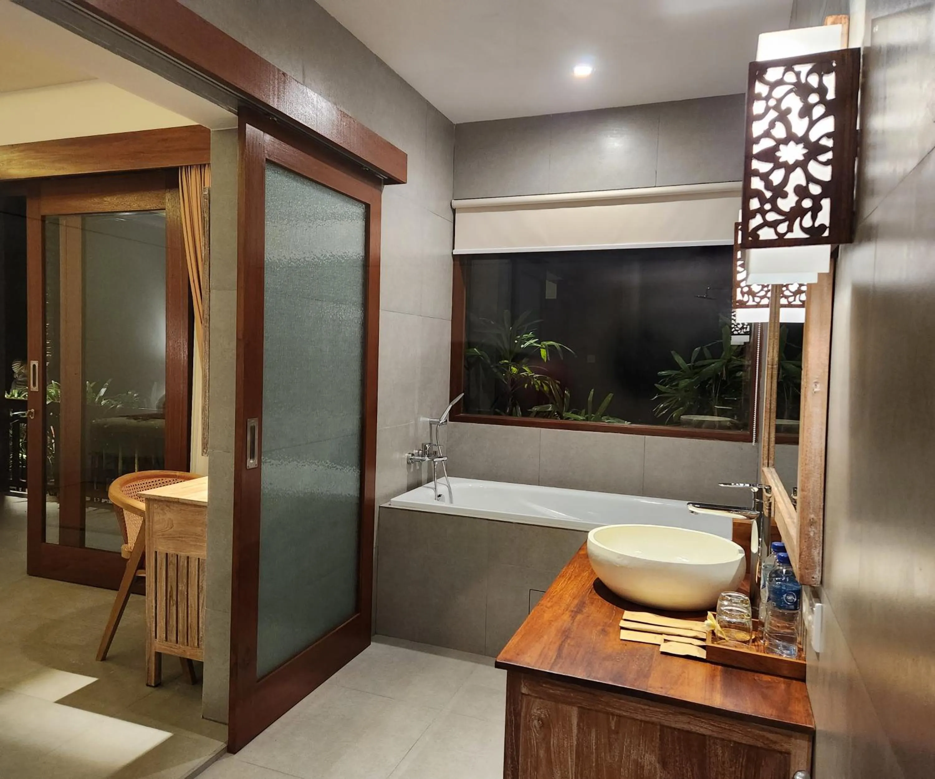 Bath in Pinggala Villa Ubud