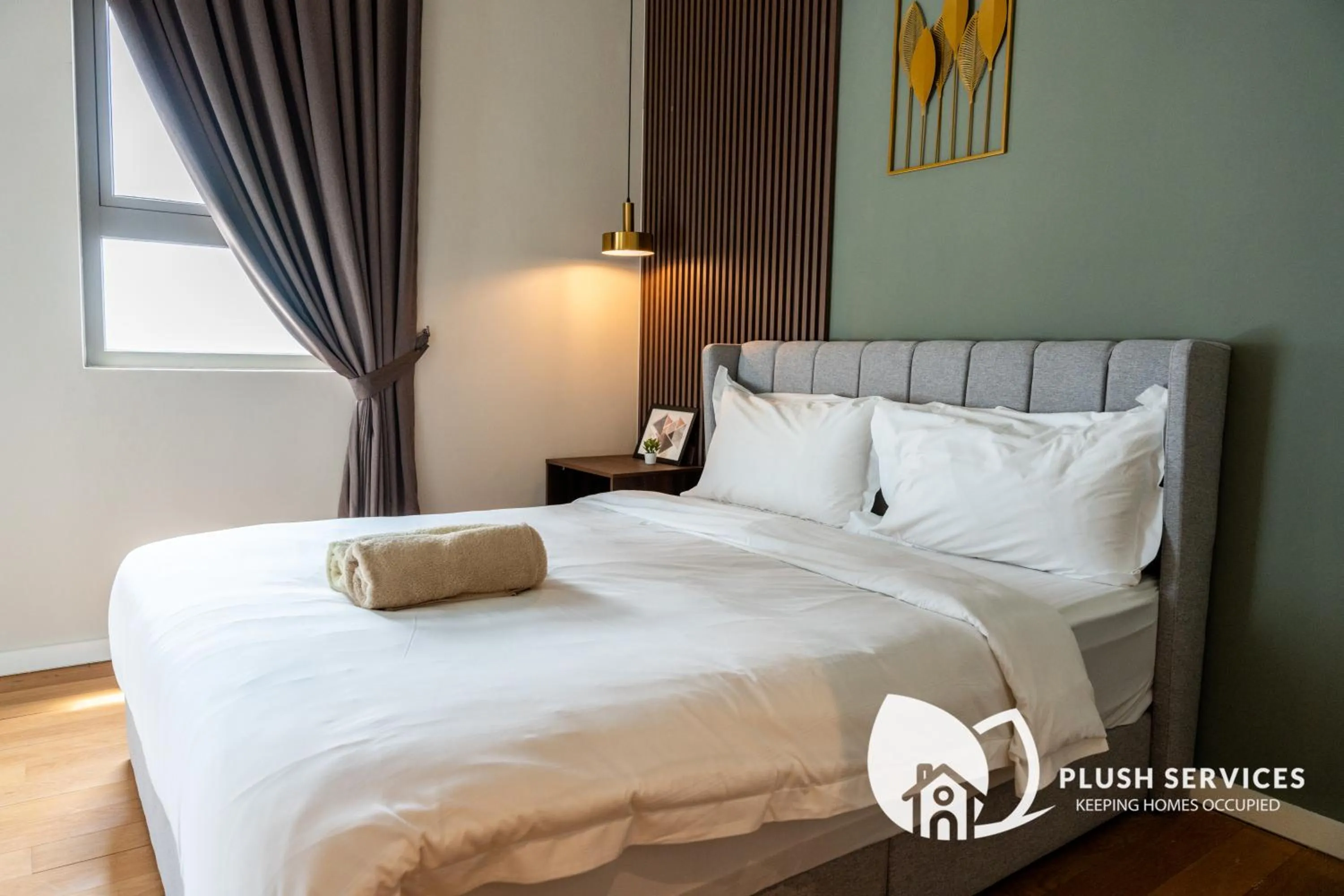 Bed in Fairlane Residences by Plush