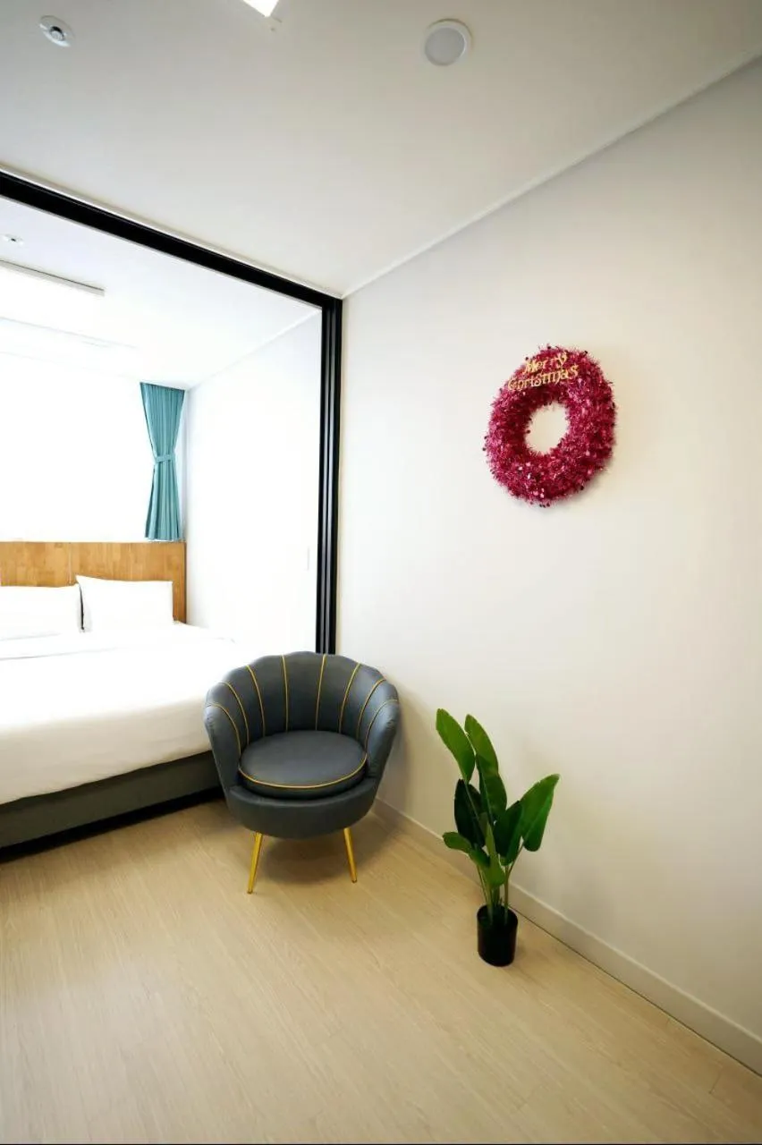 Photo of the whole room, Bed in Wellstay hotel Incheon