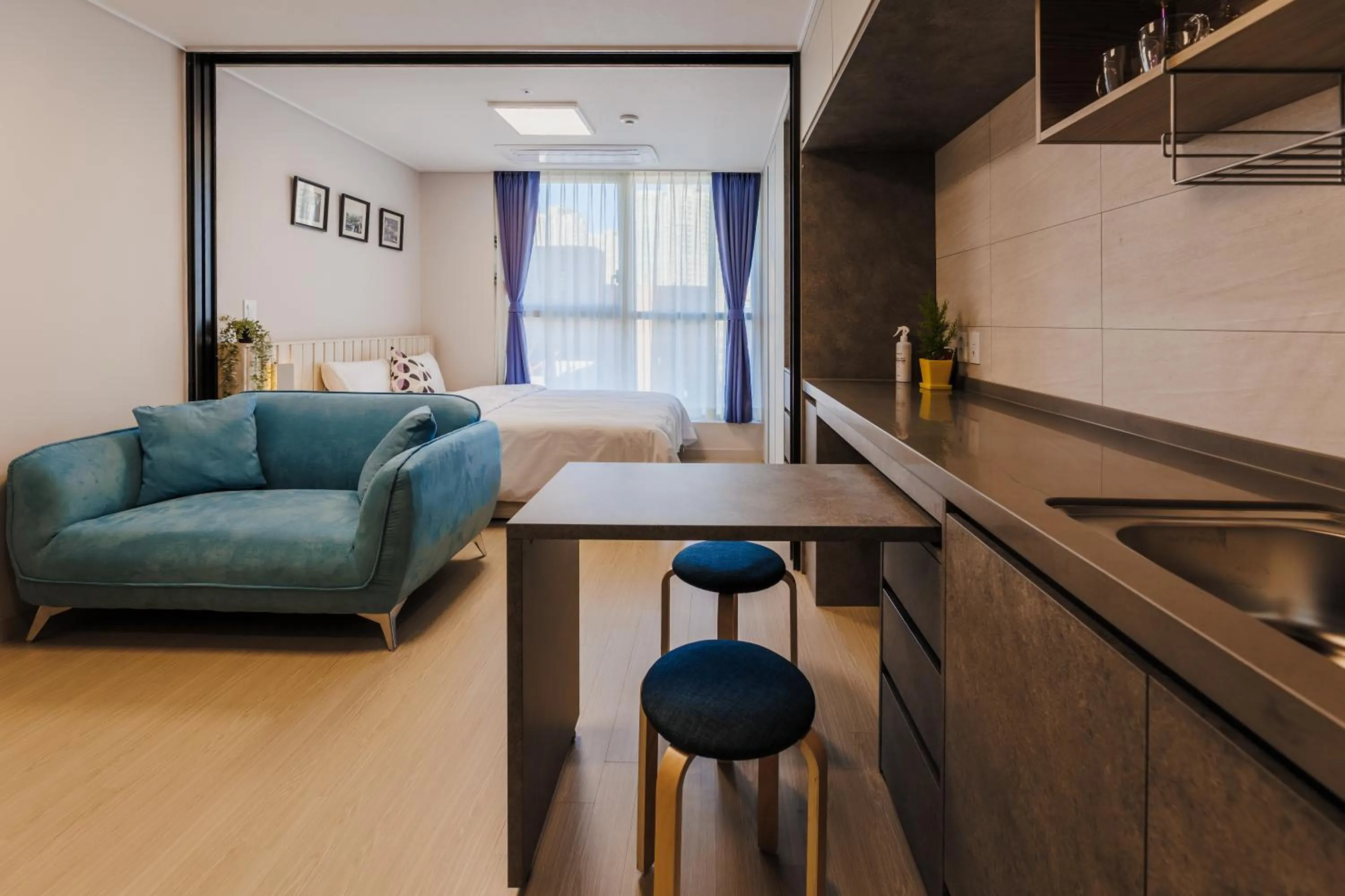 Kitchen or kitchenette in Wellstay hotel Incheon