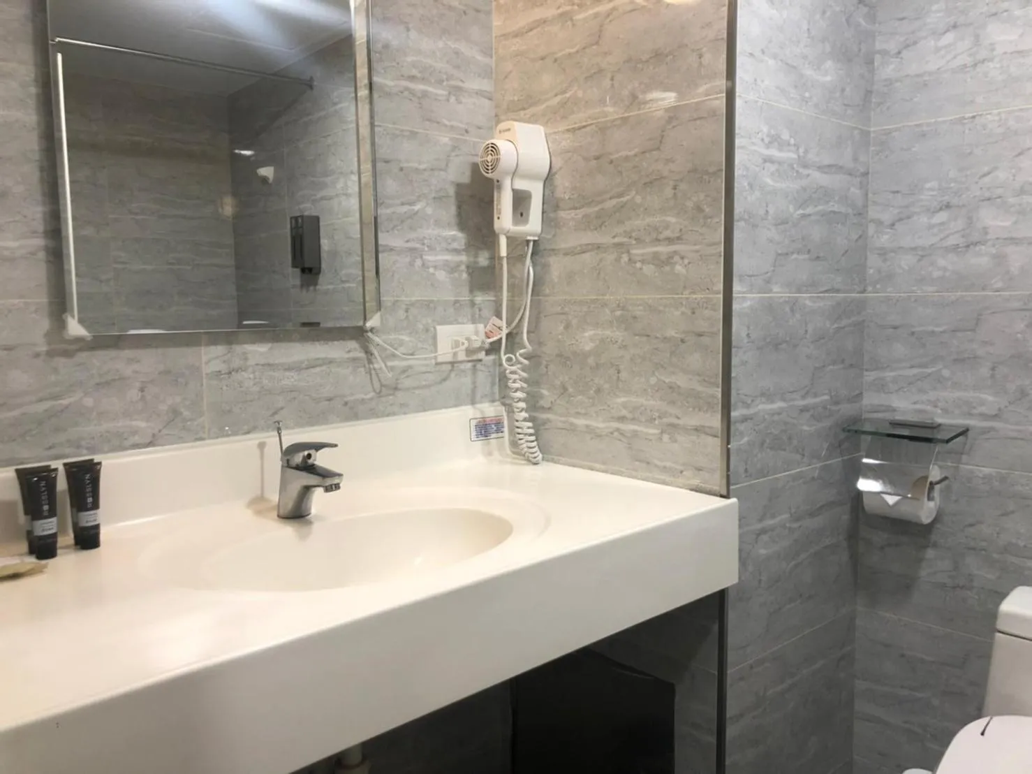 Bathroom in Unite Hotel