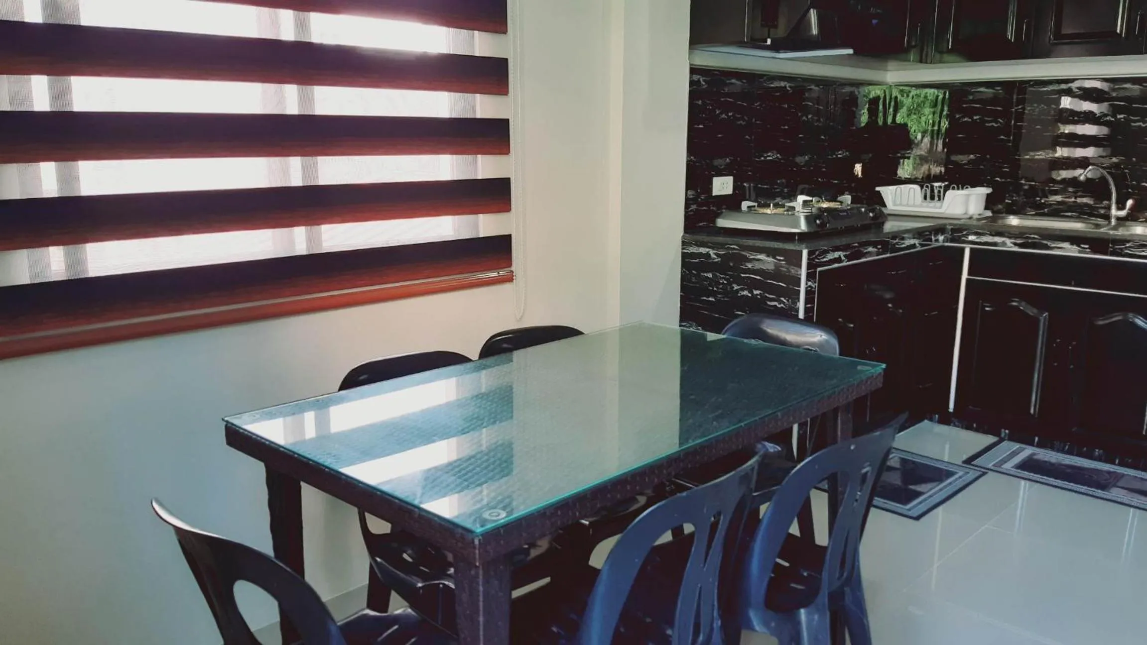 Kitchen or kitchenette in Avana Hills Boracay Prime Grand Suite 202