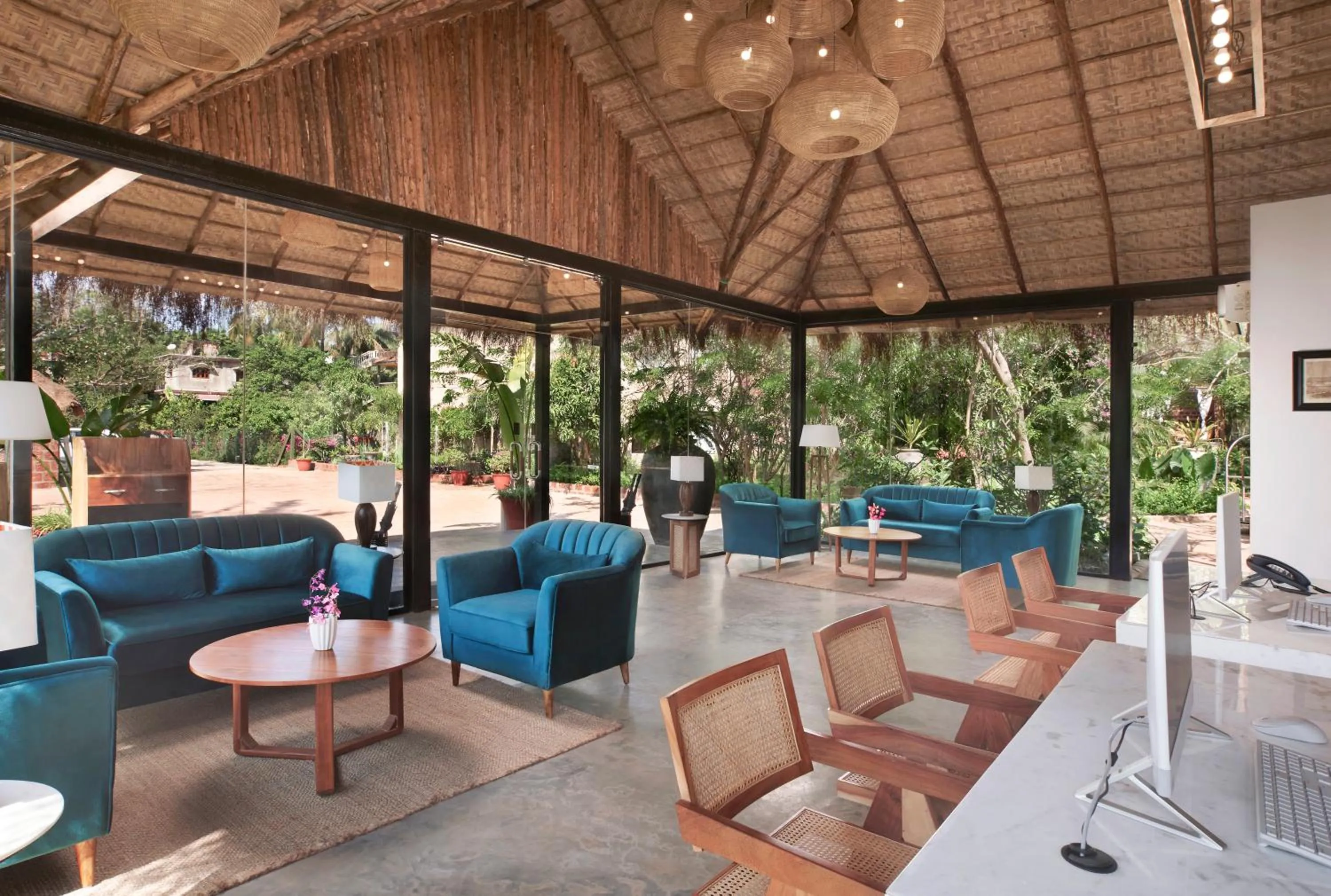 Lobby or reception in LaRiSa Resort & Spa, Ashwem