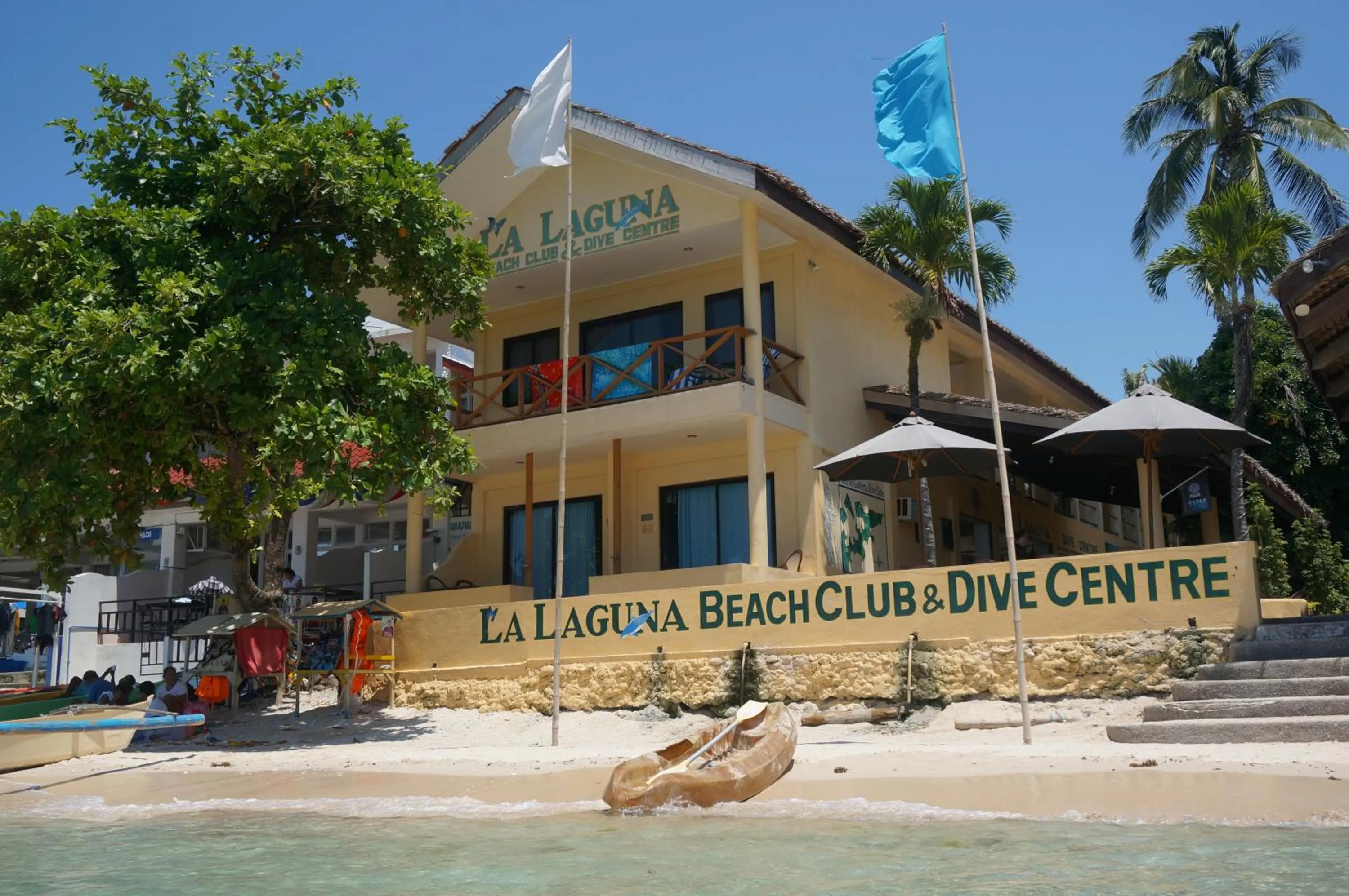 Property building in Lalaguna Beach Club & Dive Centre