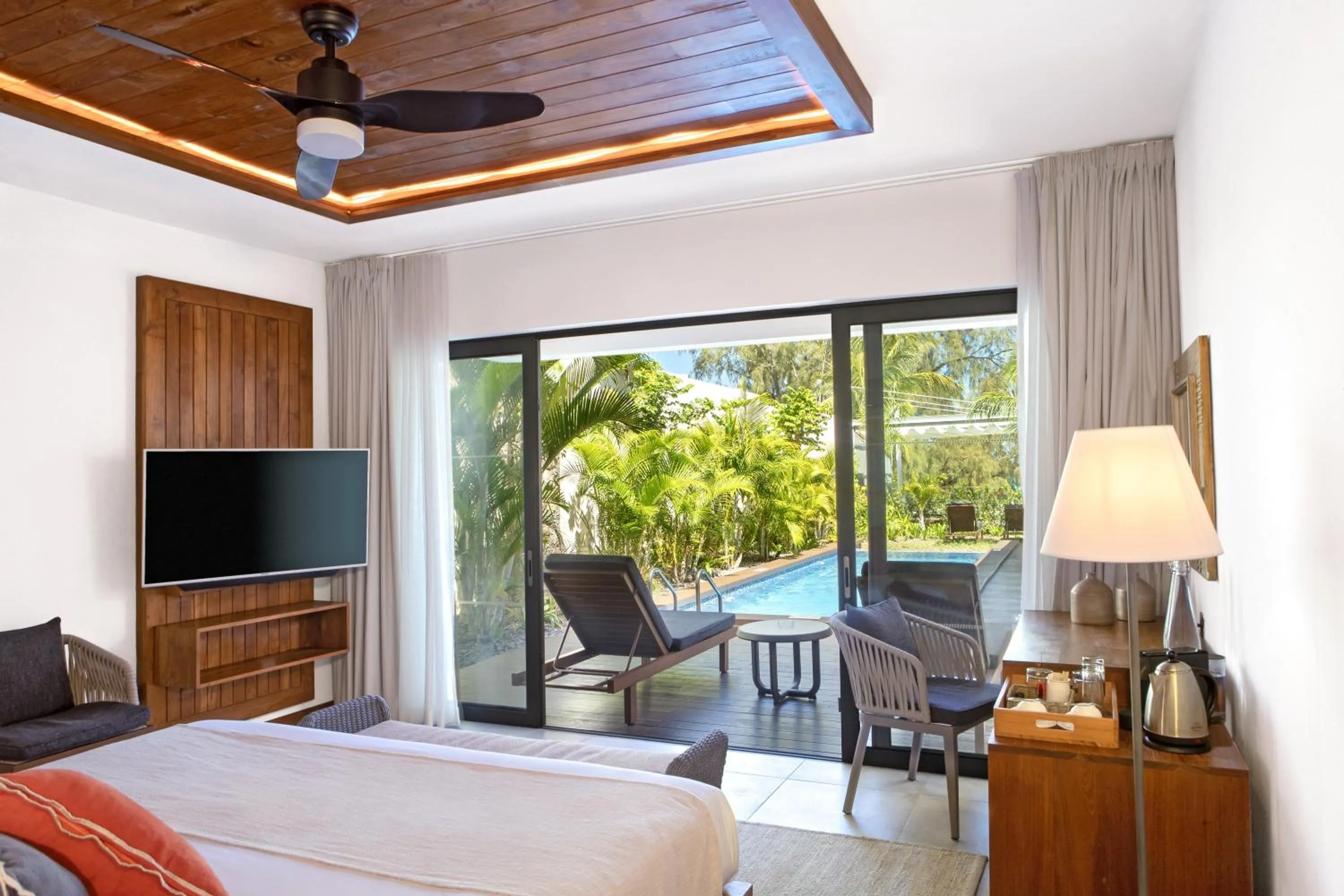TV and multimedia, Bed in Wonders Beach Boutique Hotel