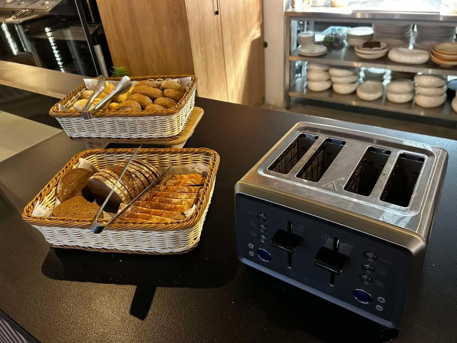 Breakfast in Hotel Campus 90 - Free Parking