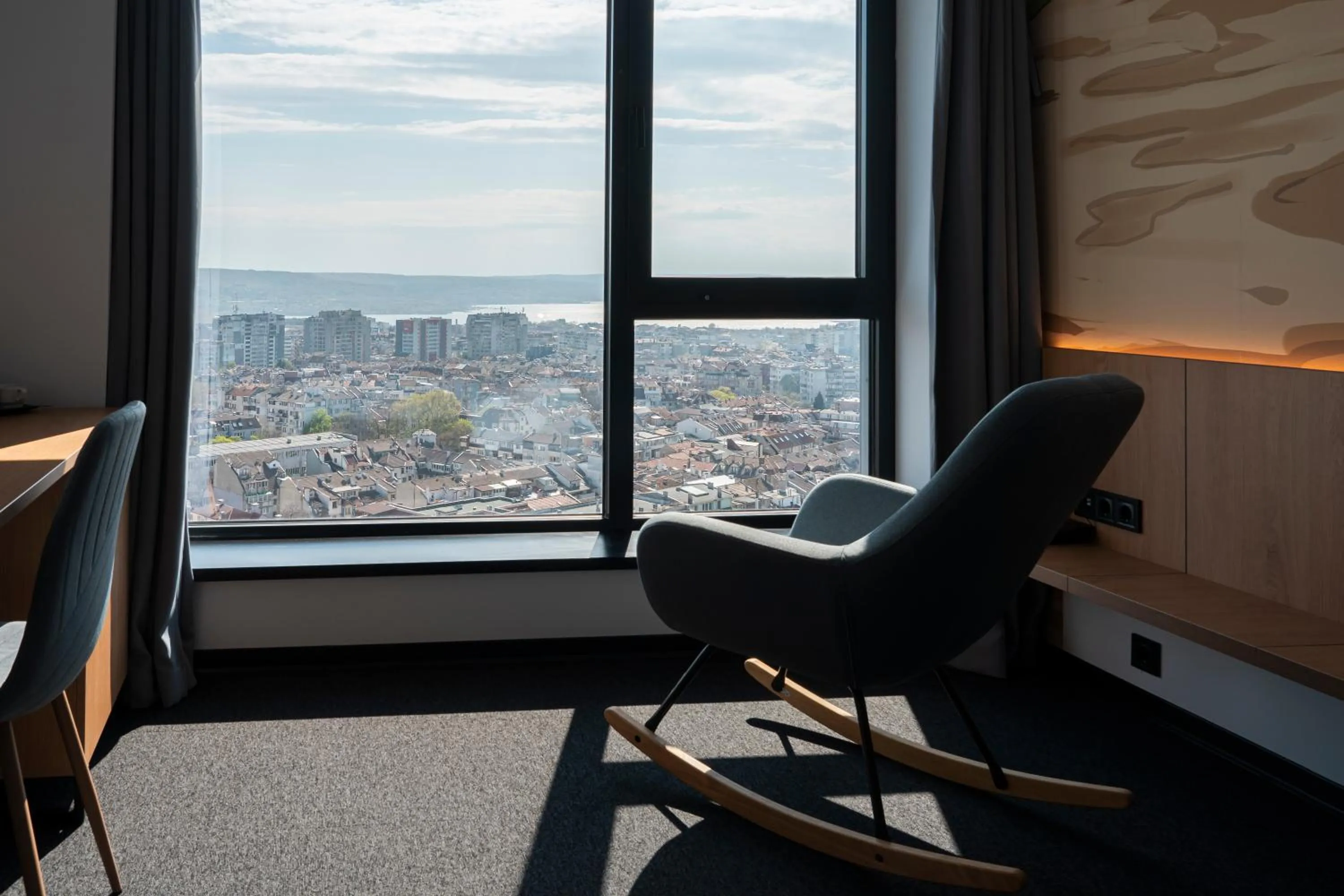 City view in Hotel Campus 90 - Free Parking