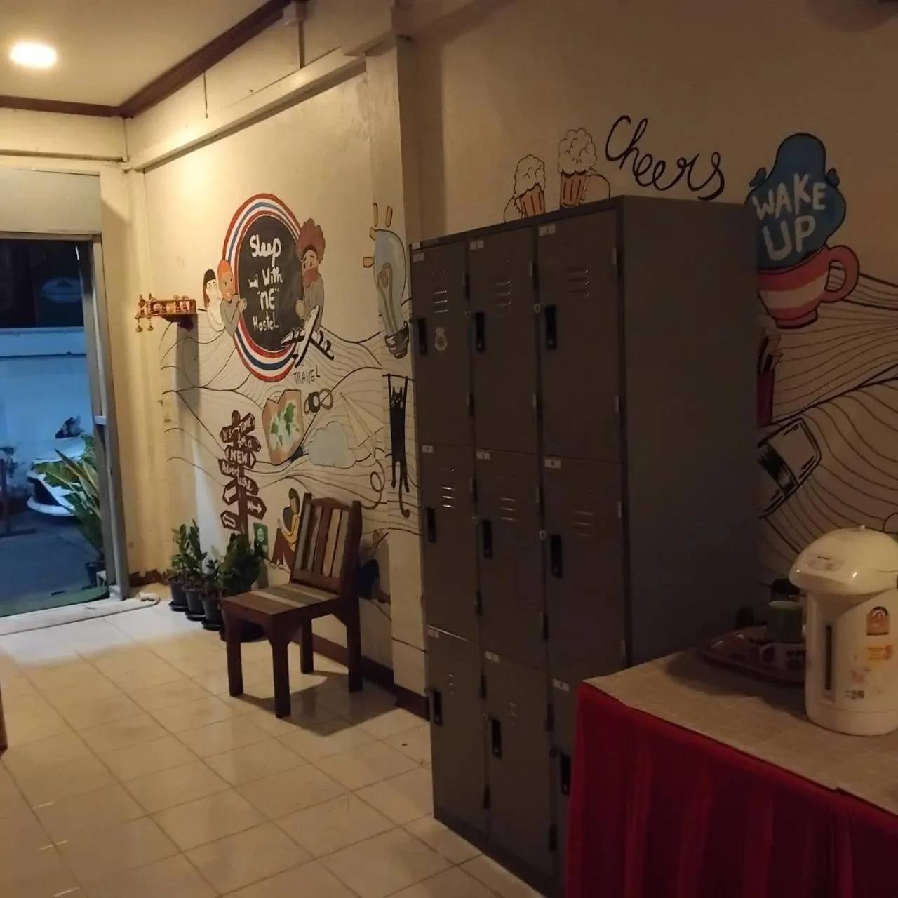 Property building in amazing khaosan hostel