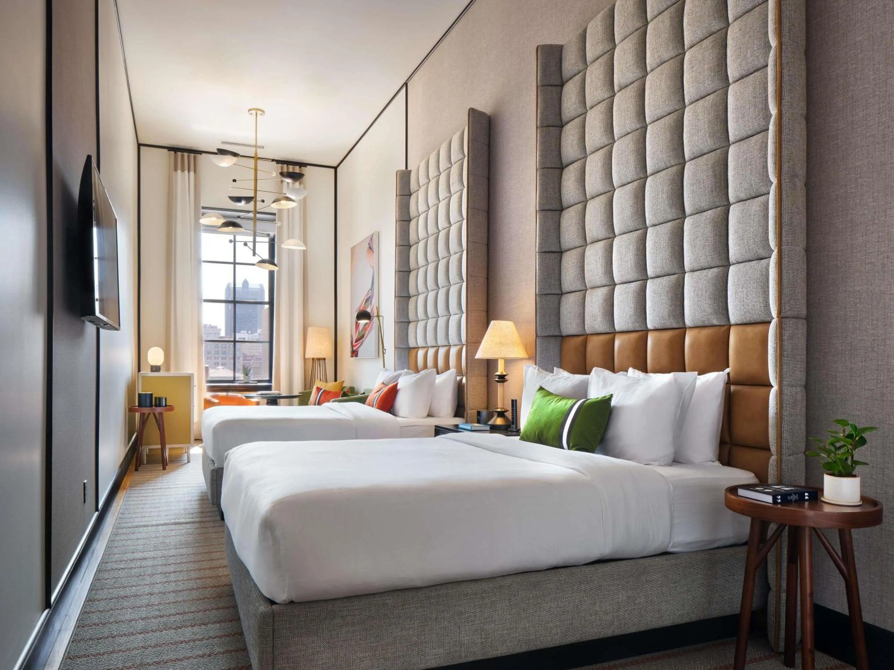 Bedroom, Bed in 21c Museum Hotel St Louis