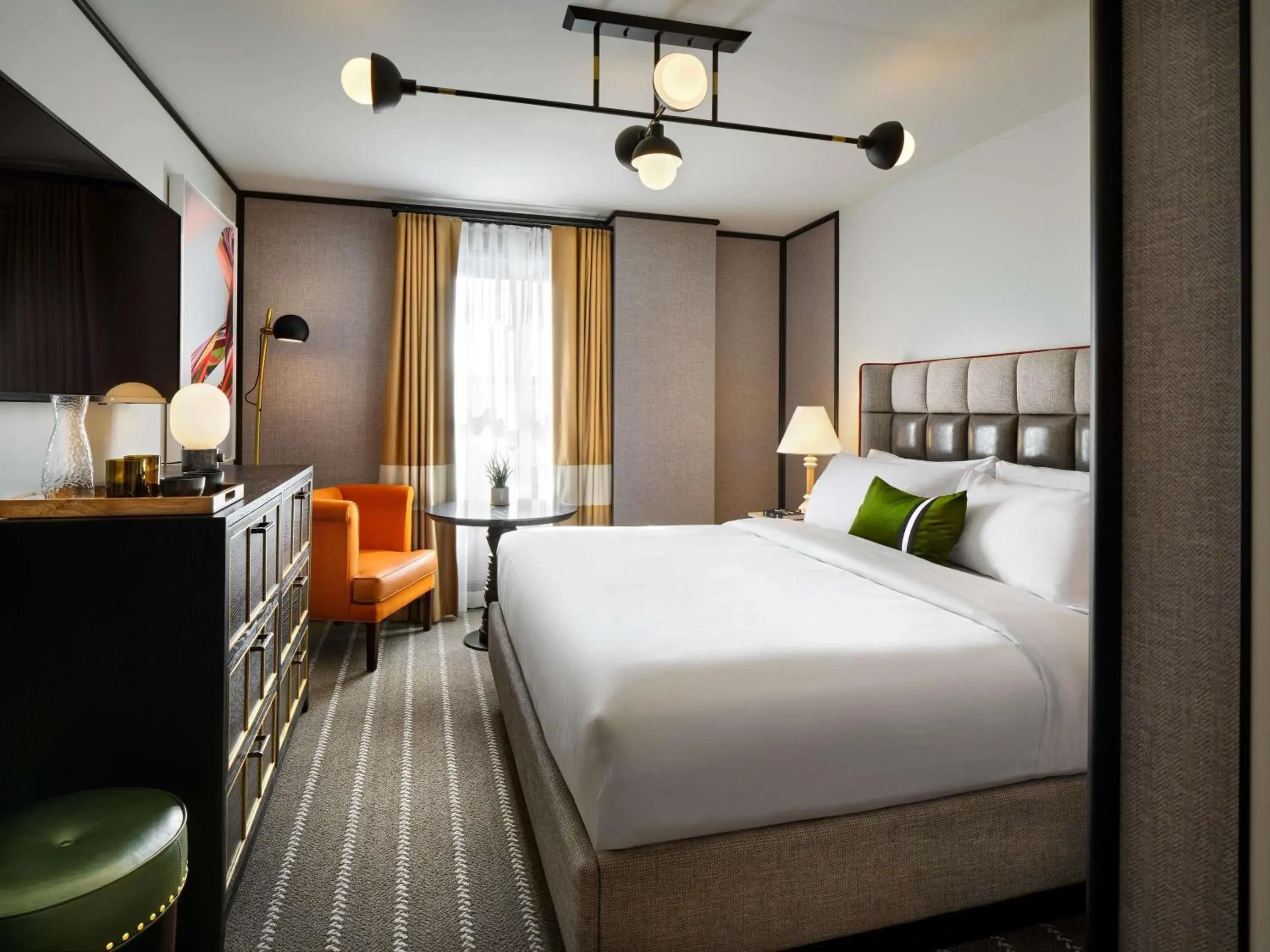 Deluxe King Room in 21c Museum Hotel St Louis Deluxe King Room in 21c Museum Hotel St Louis