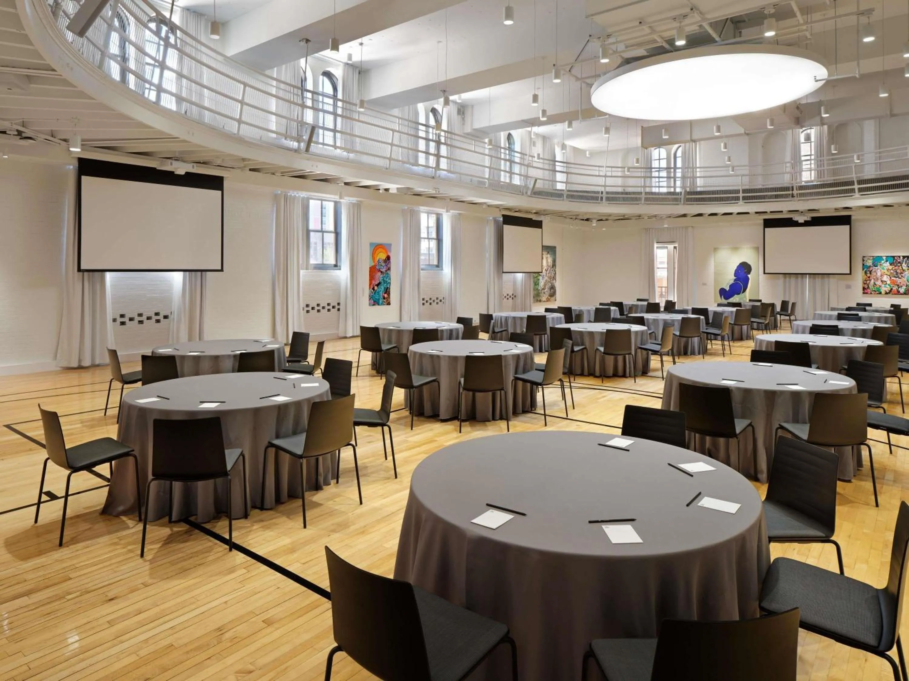 Meeting/conference room in 21c Museum Hotel St Louis