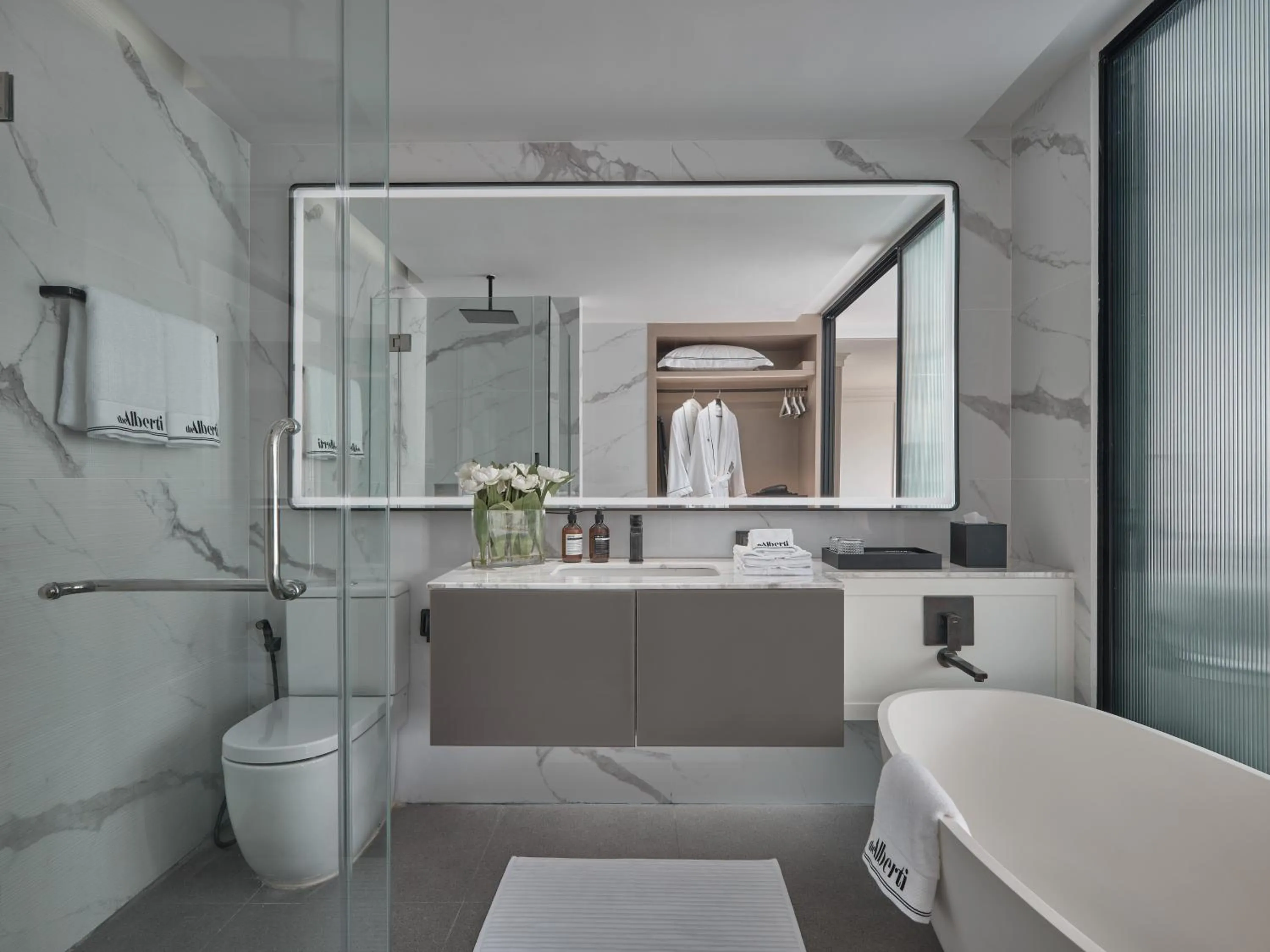 Shower in The Alberti Hotel - Sukhumvit 31