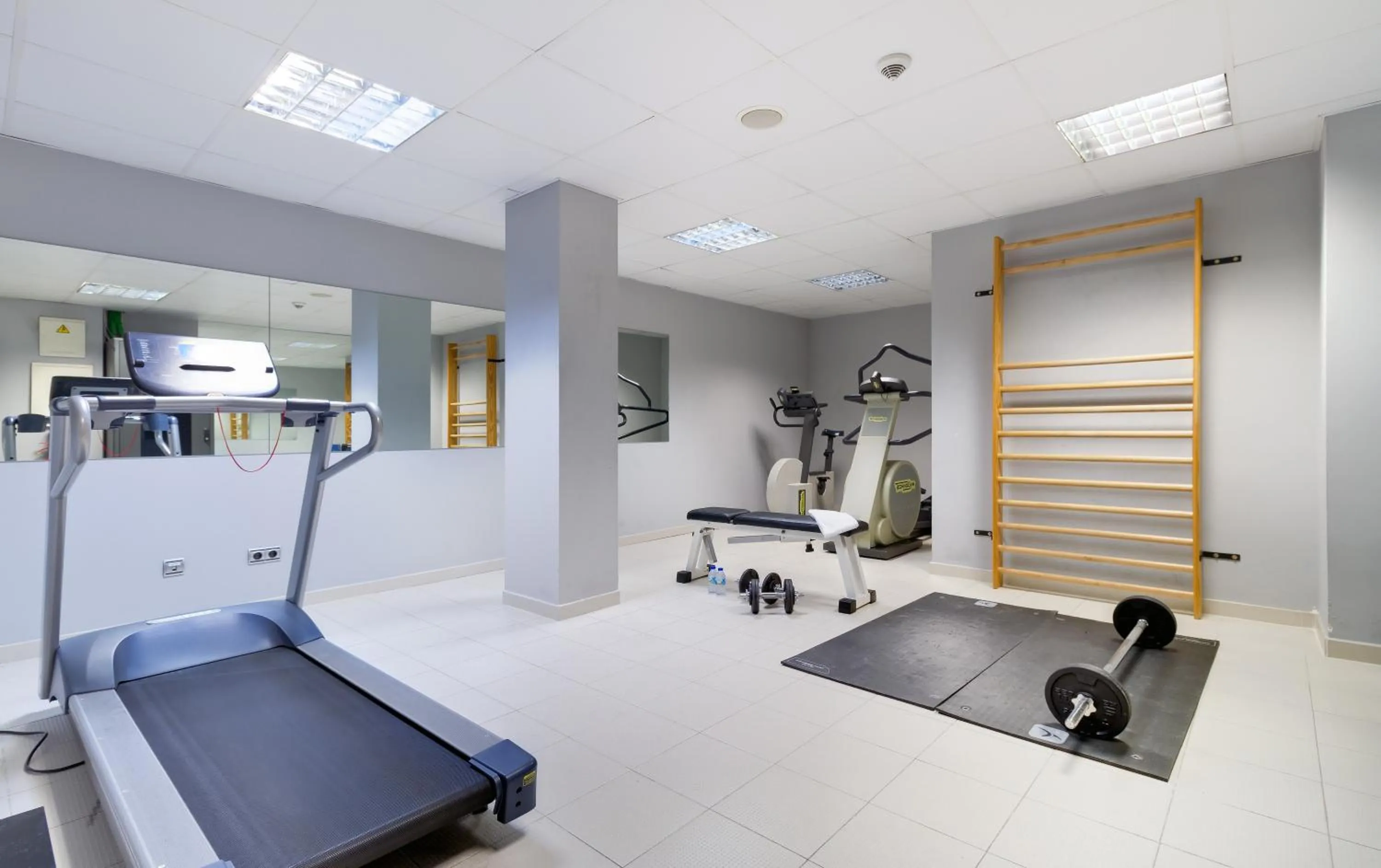 Fitness centre/facilities in Iberik Santo Domingo Plaza Hotel