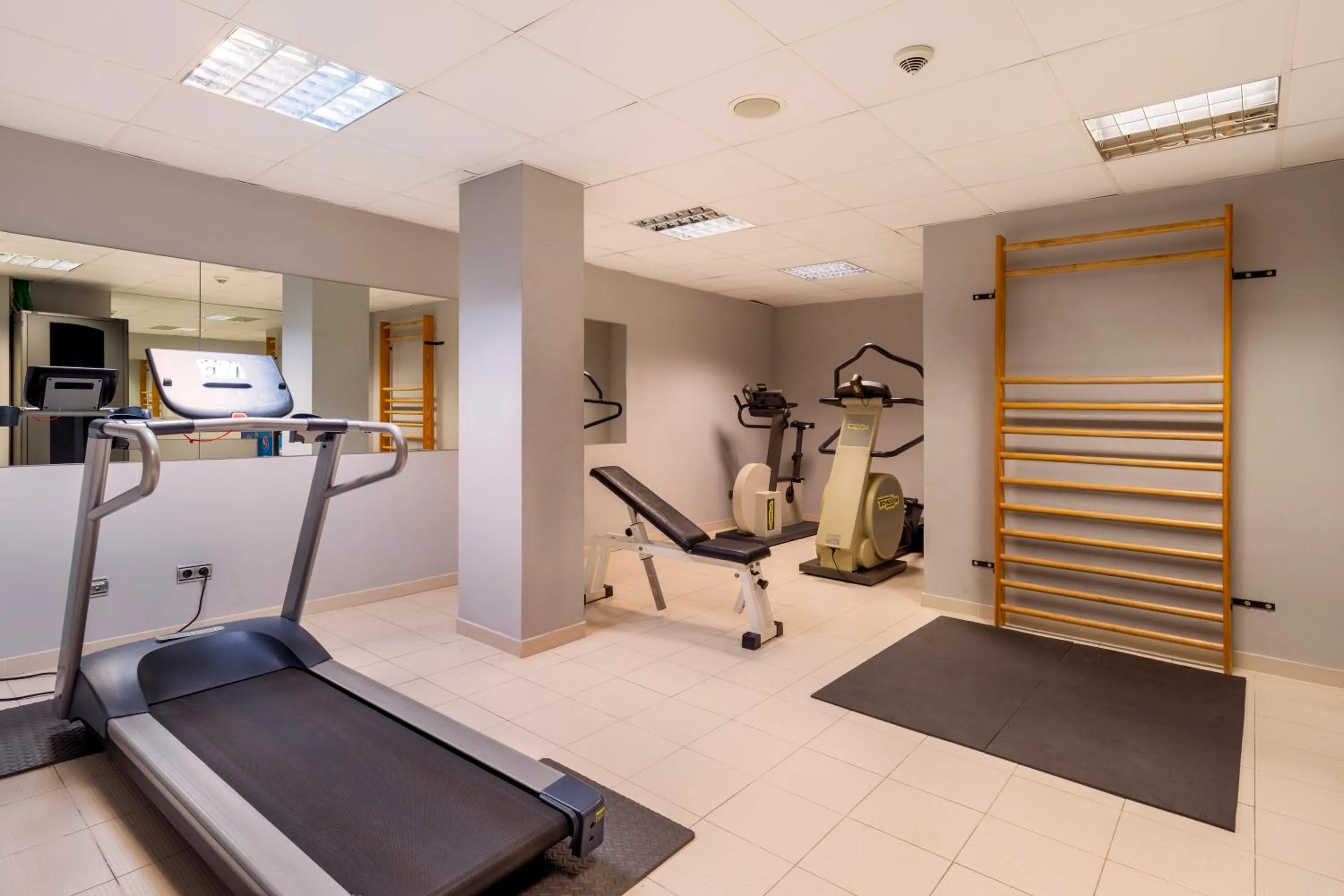 Fitness centre/facilities in Iberik Santo Domingo Plaza Hotel