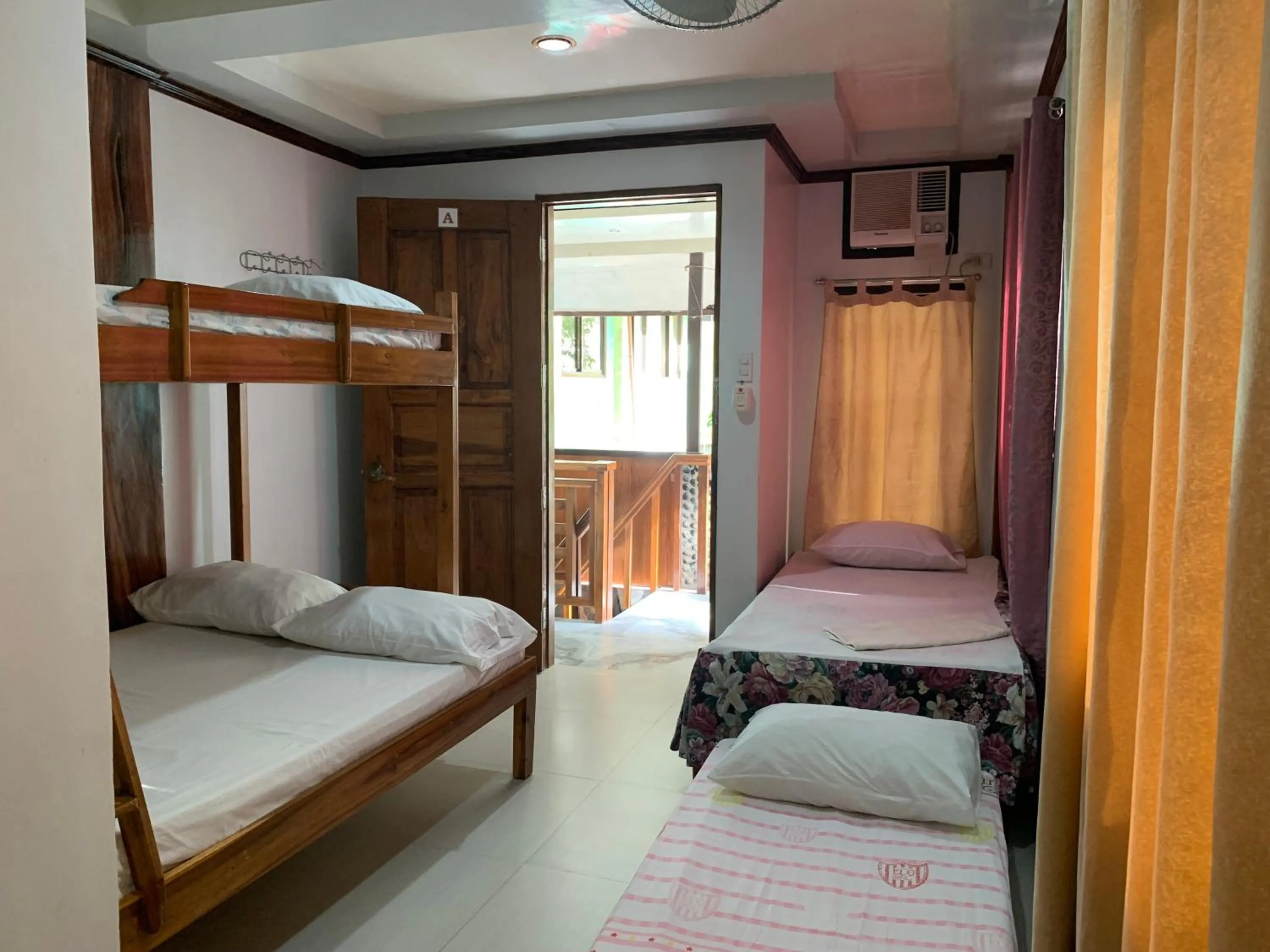 Bed in Blessed Inn Annex