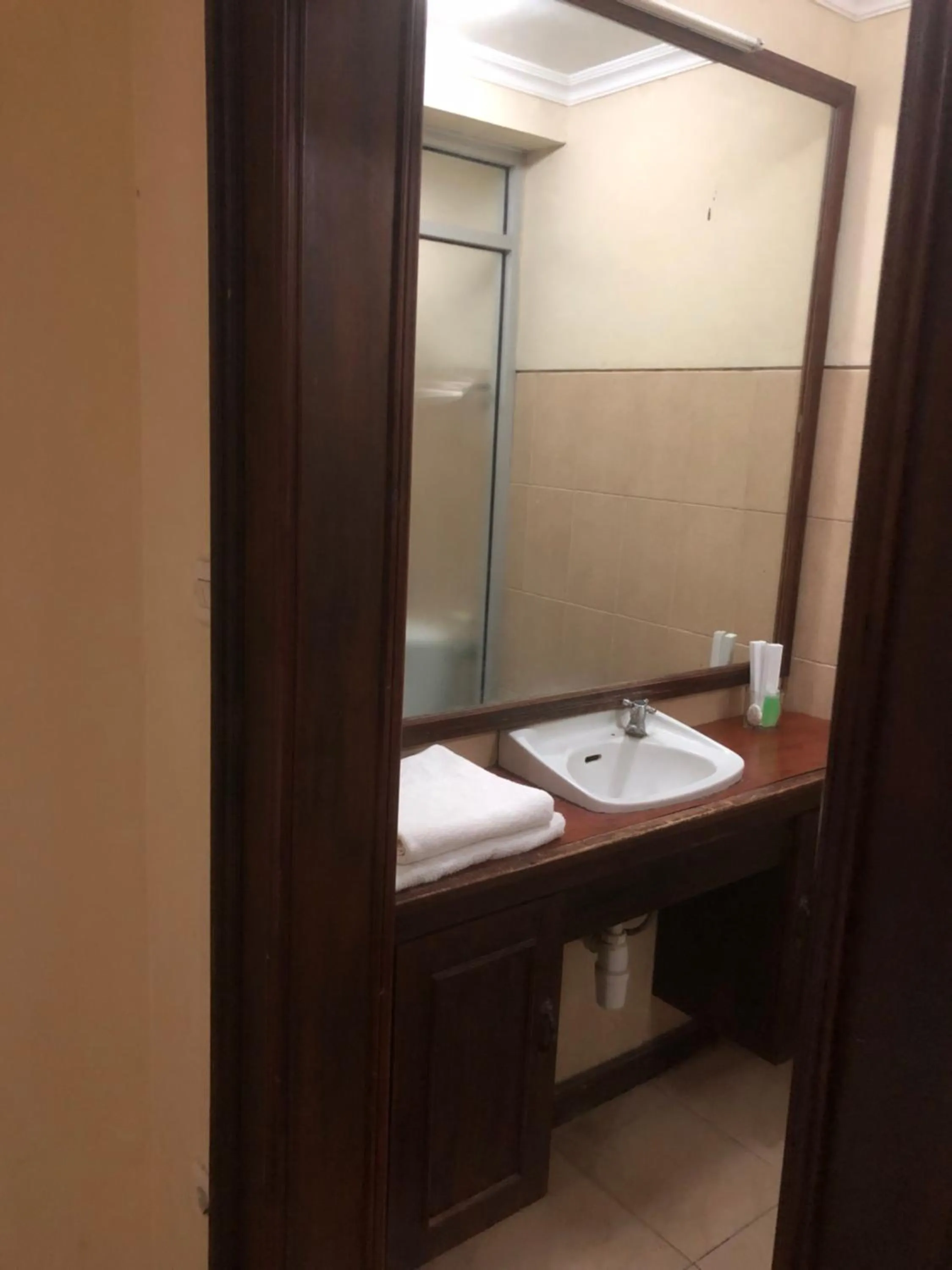 Ndalem Maharani Guest House