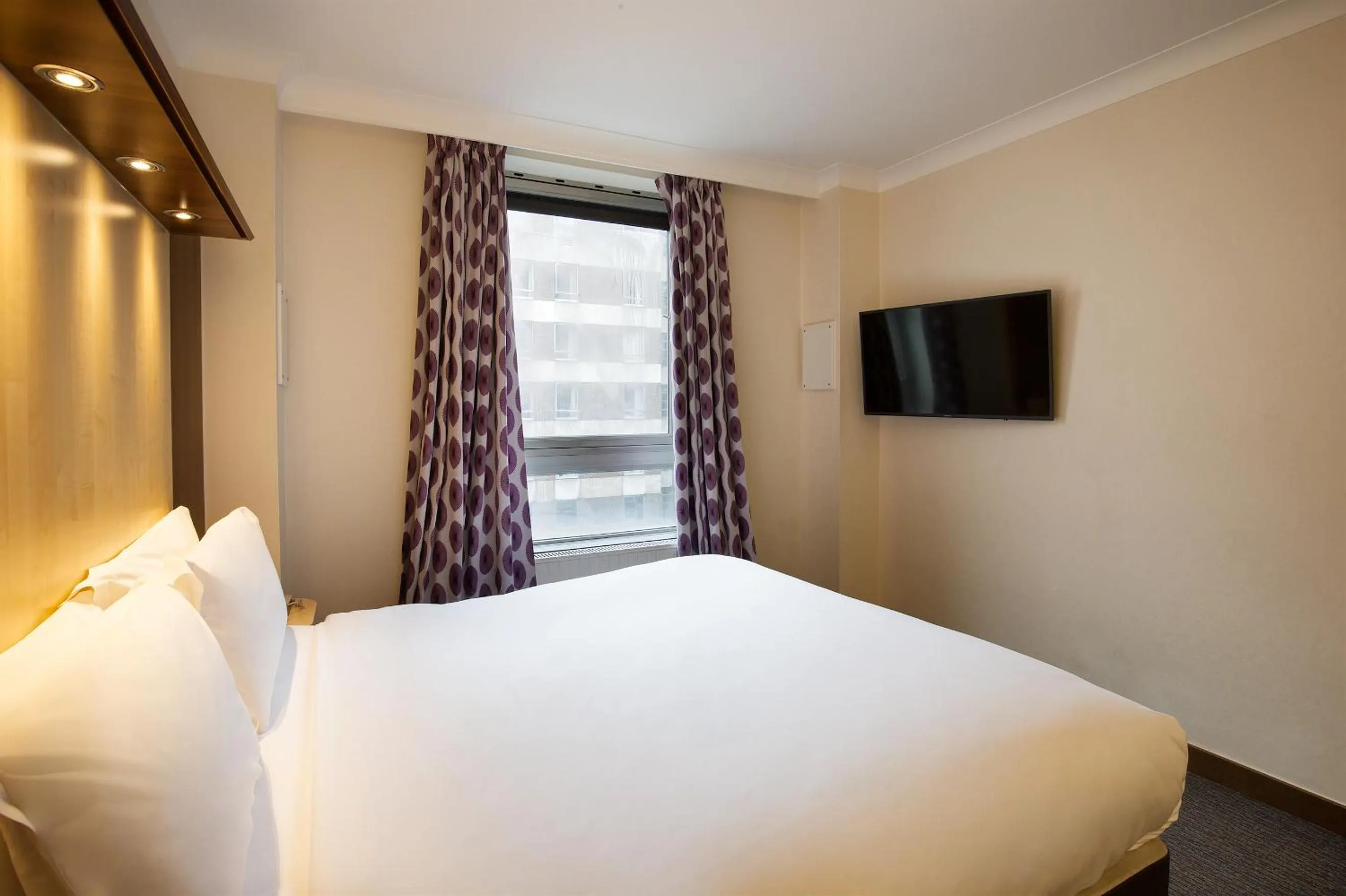 Bed in Royal National Hotel