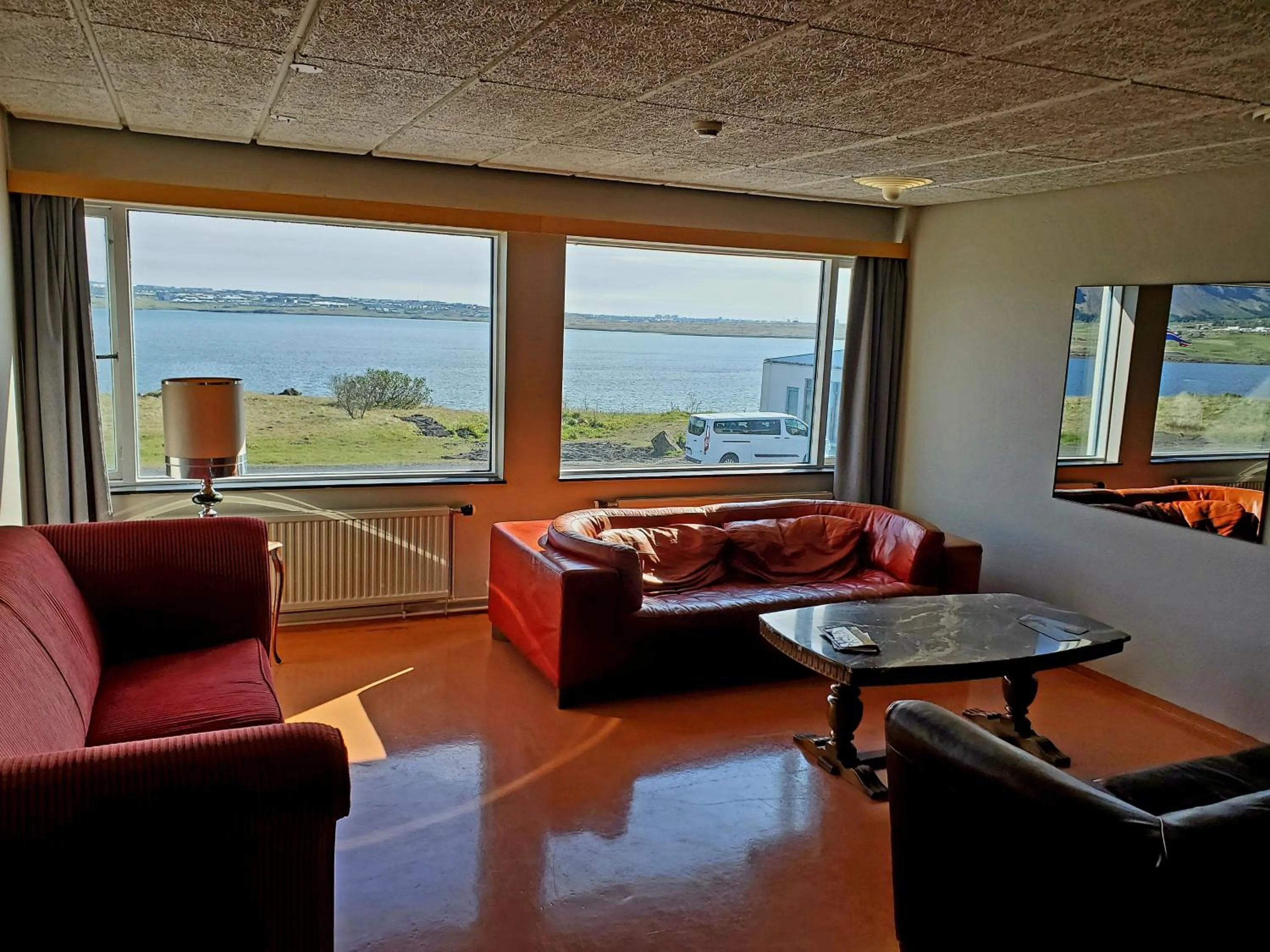Living room in Víðines Guesthouse
