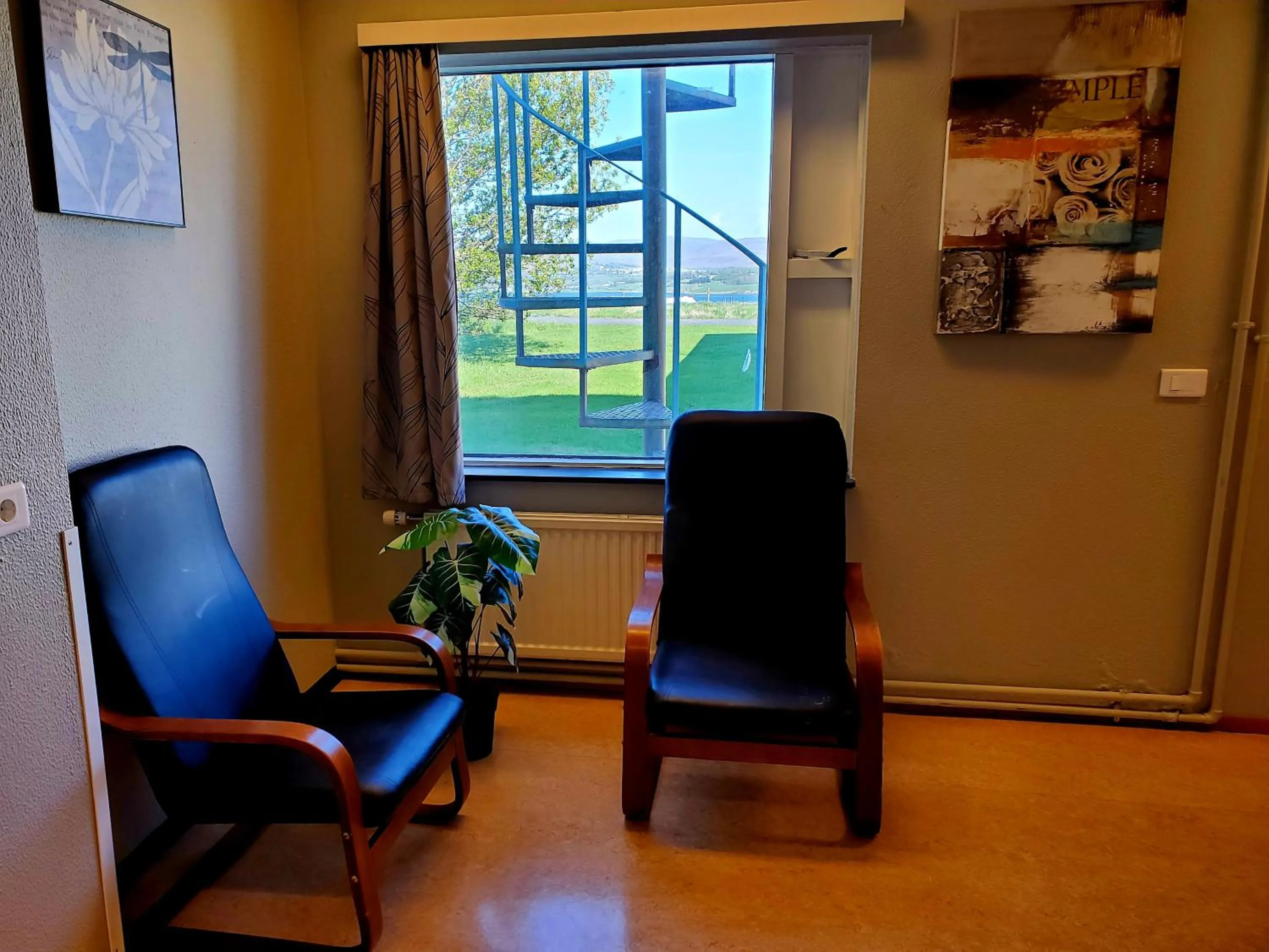 Living room in Víðines Guesthouse
