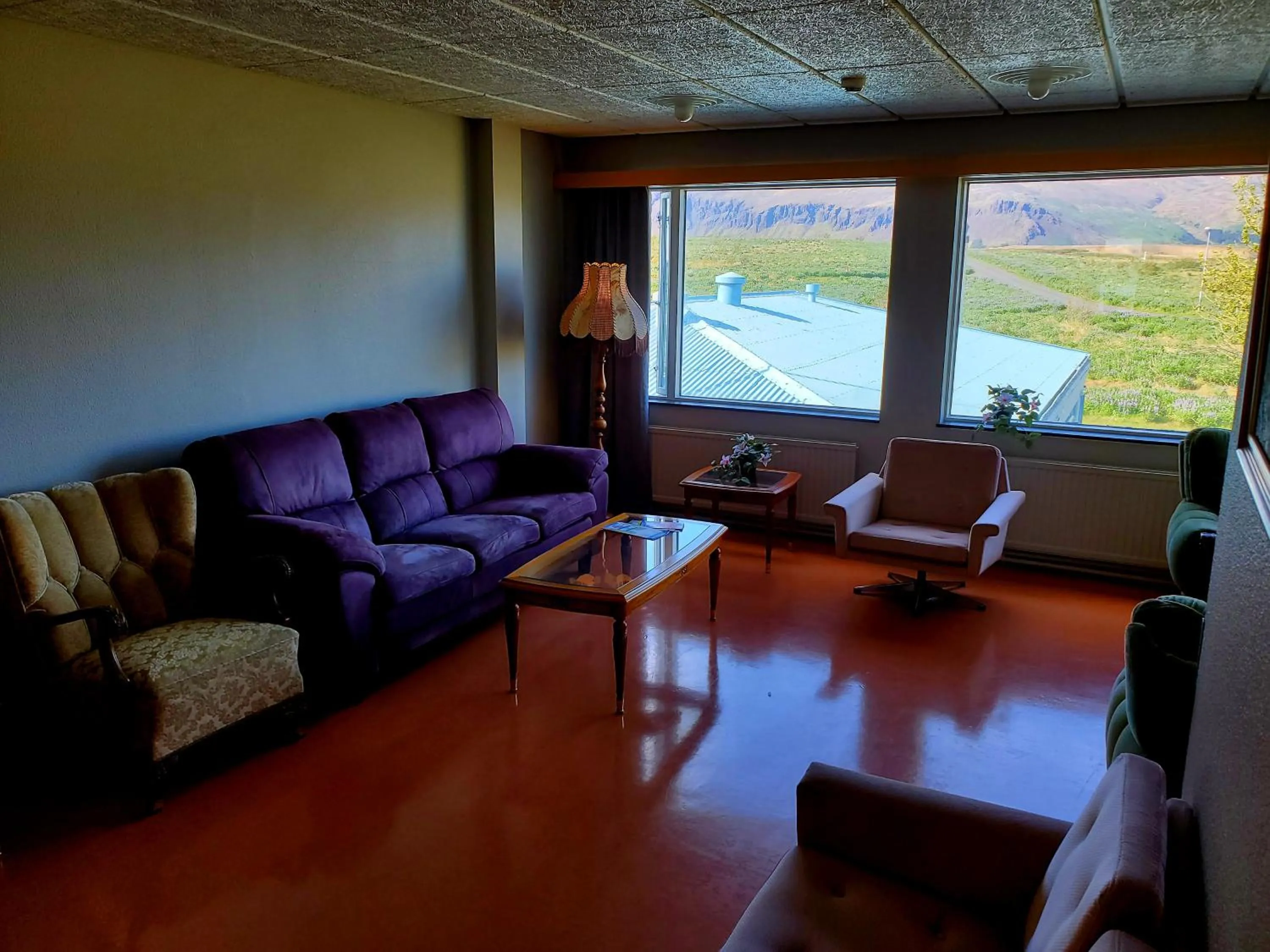 Living room in Víðines Guesthouse
