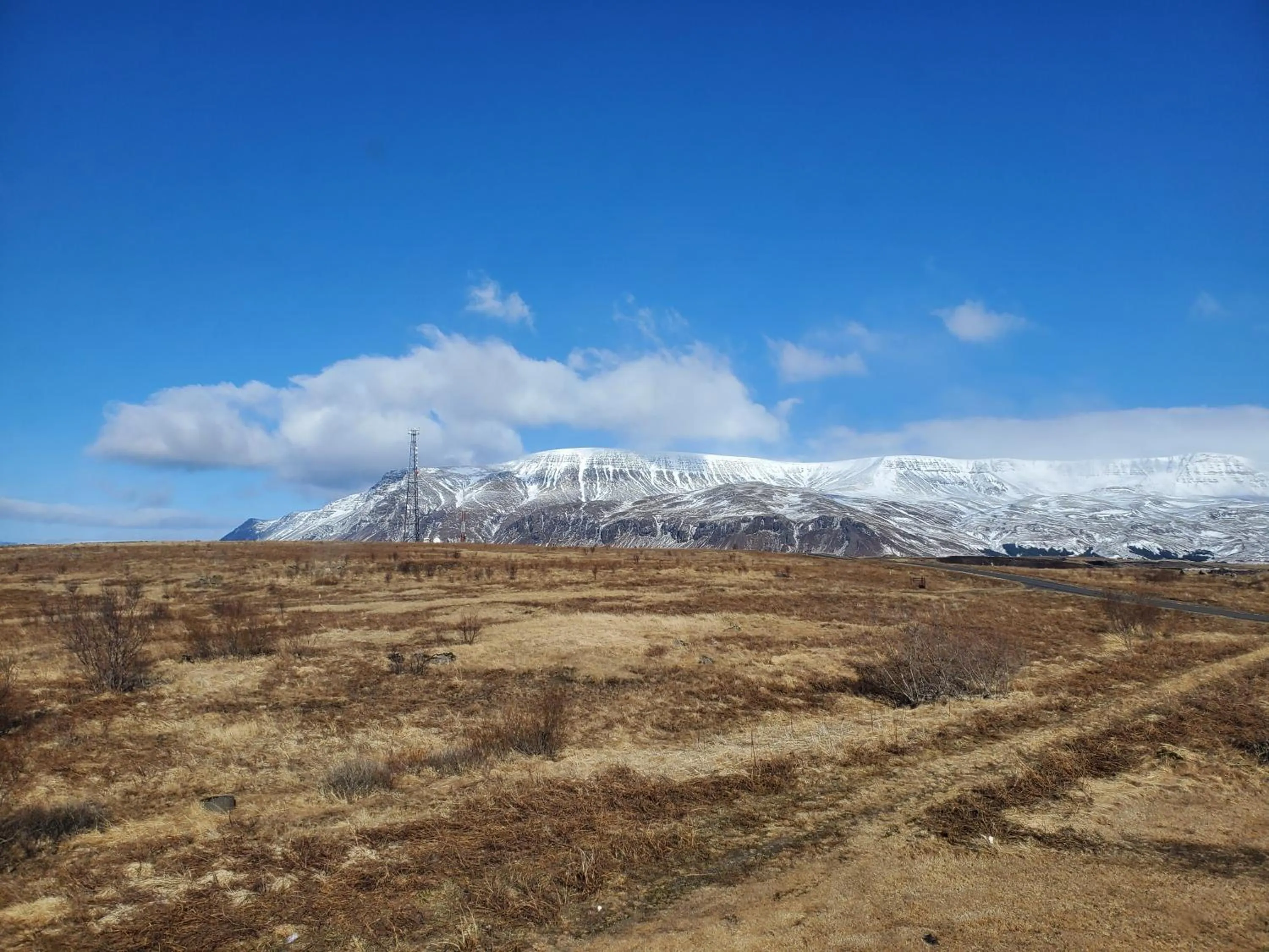 Mountain view in Víðines Guesthouse