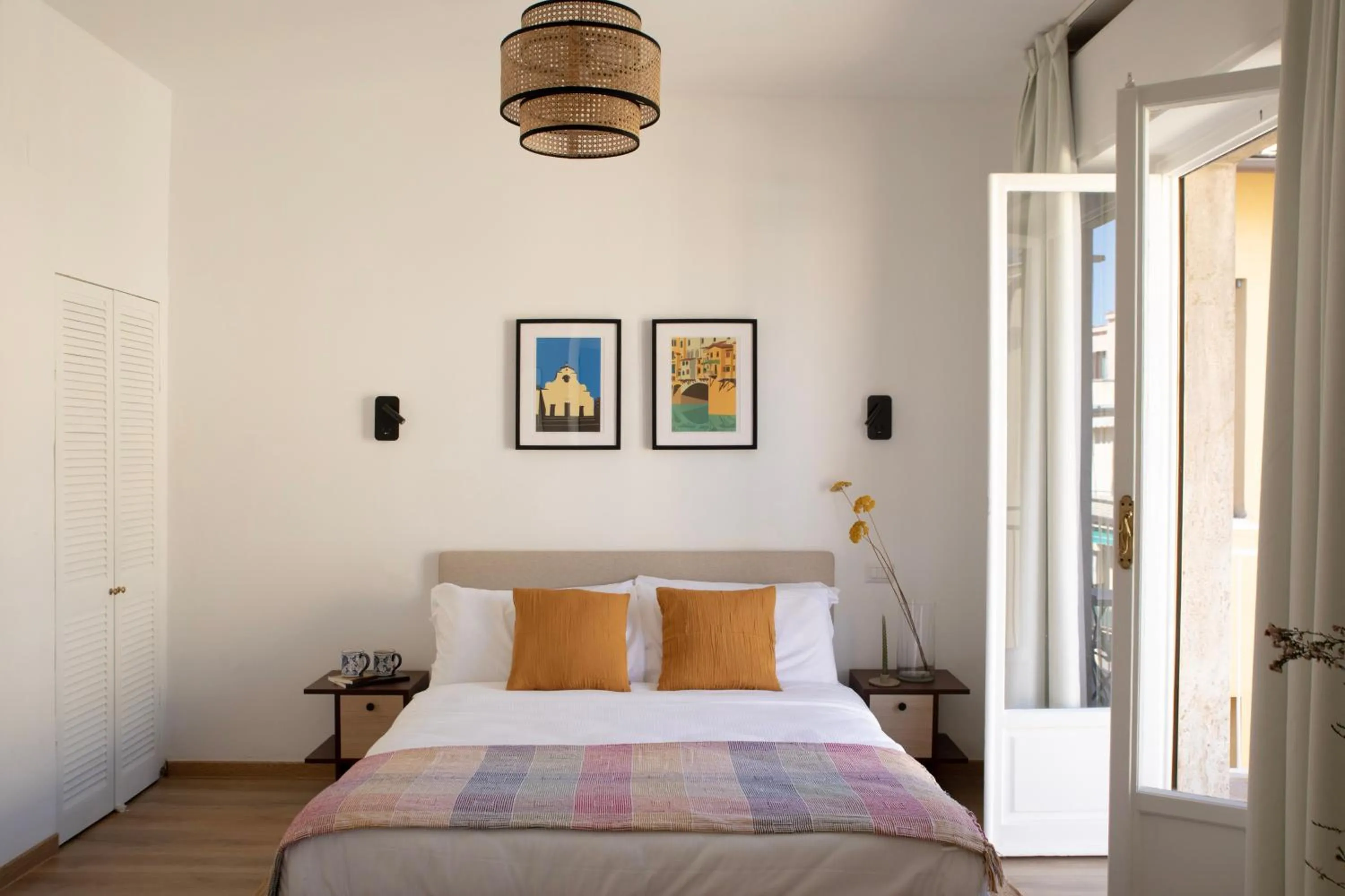 Bed in Bob W Florence Ponte Vecchio