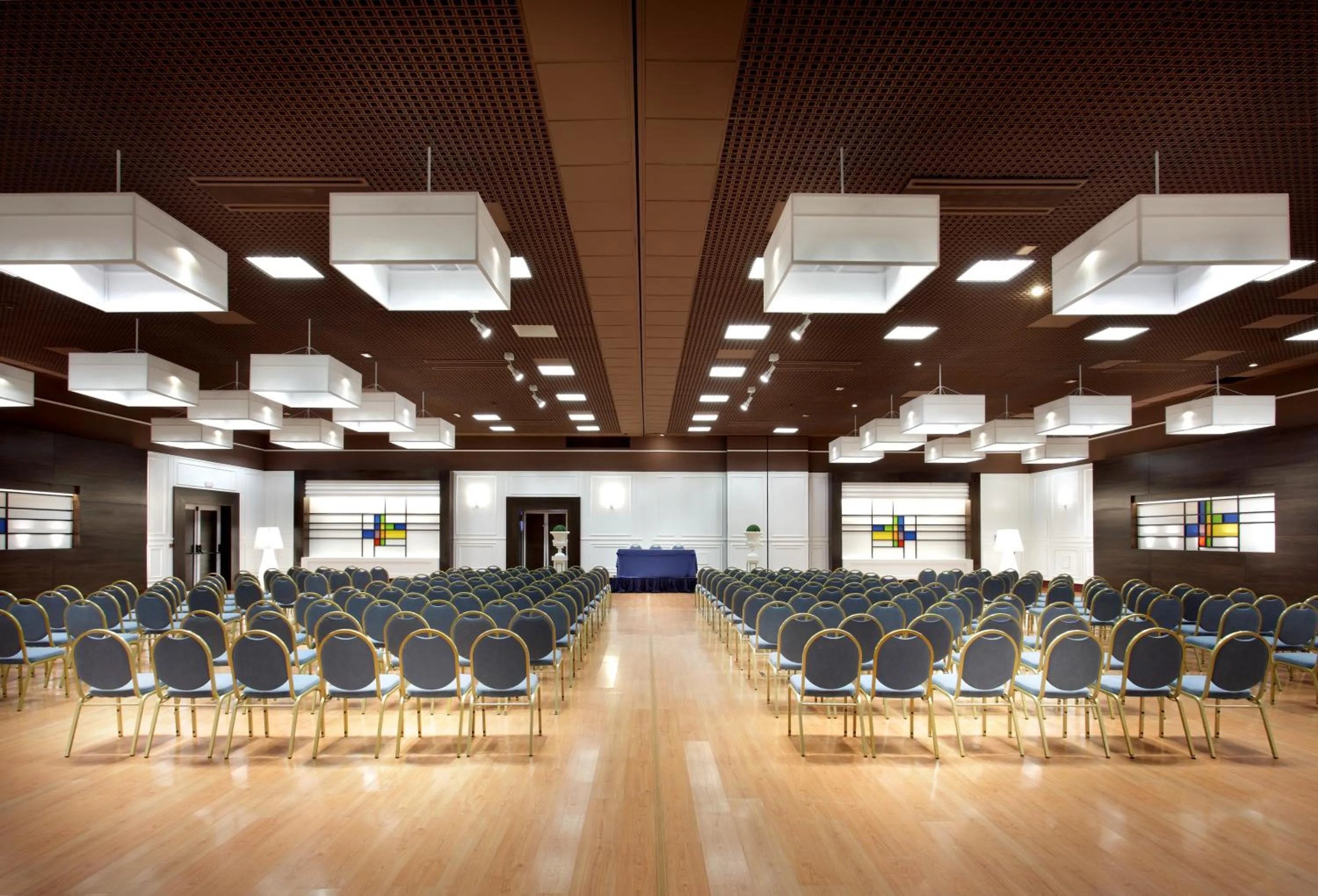 Business facilities in Hotel Abades Benacazon