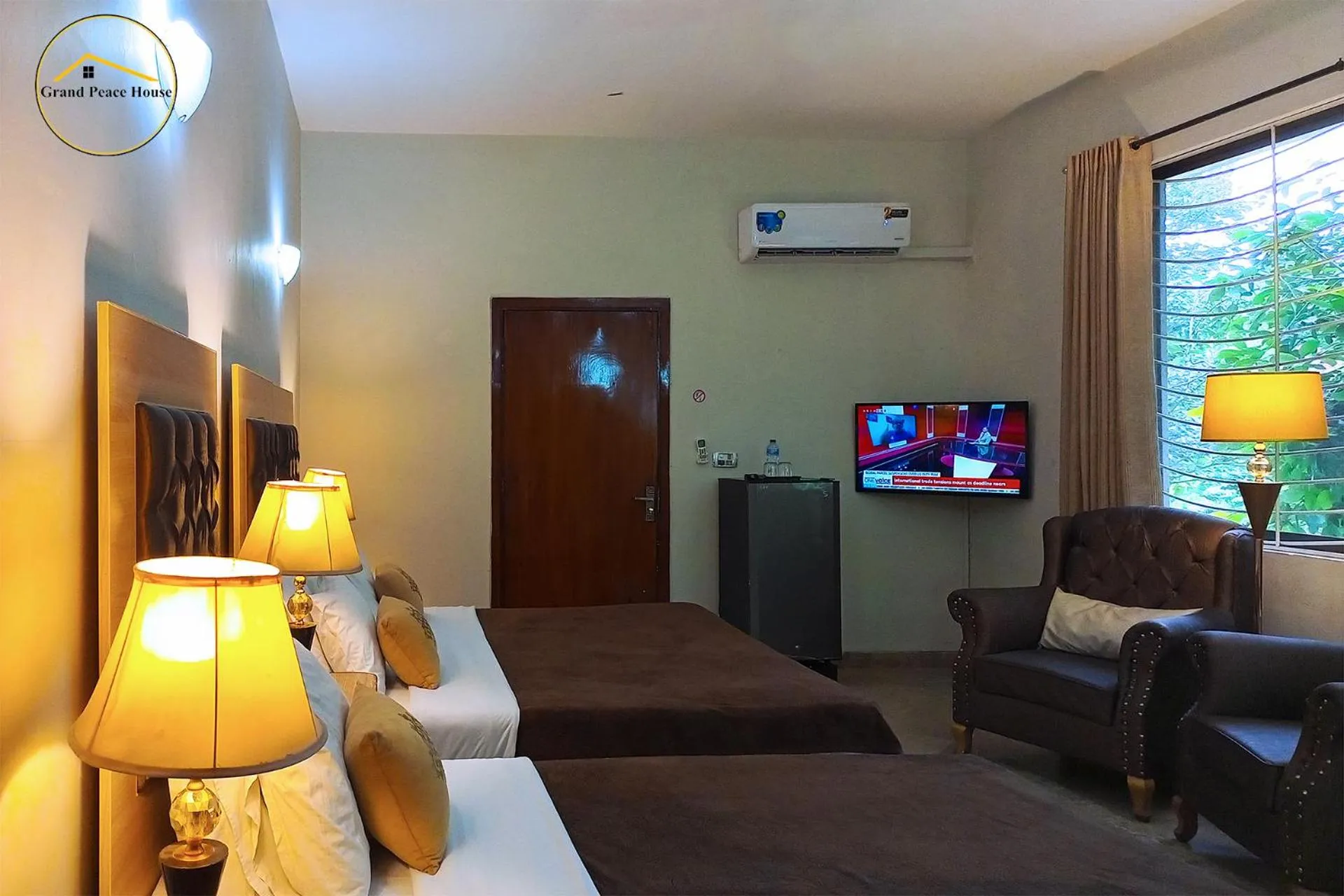 Bed in Grand Peace House II