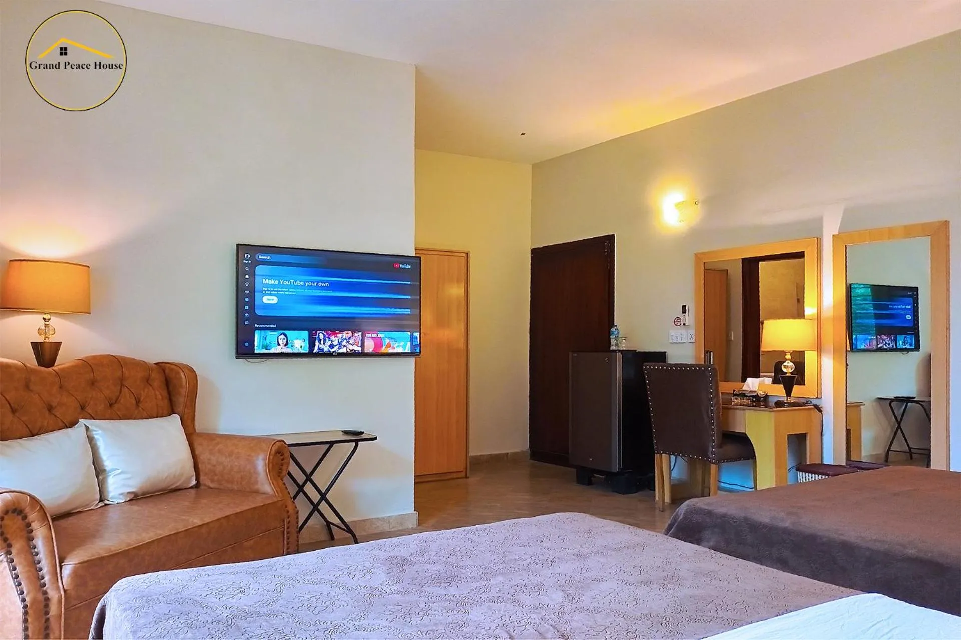 Bed in Grand Peace House II