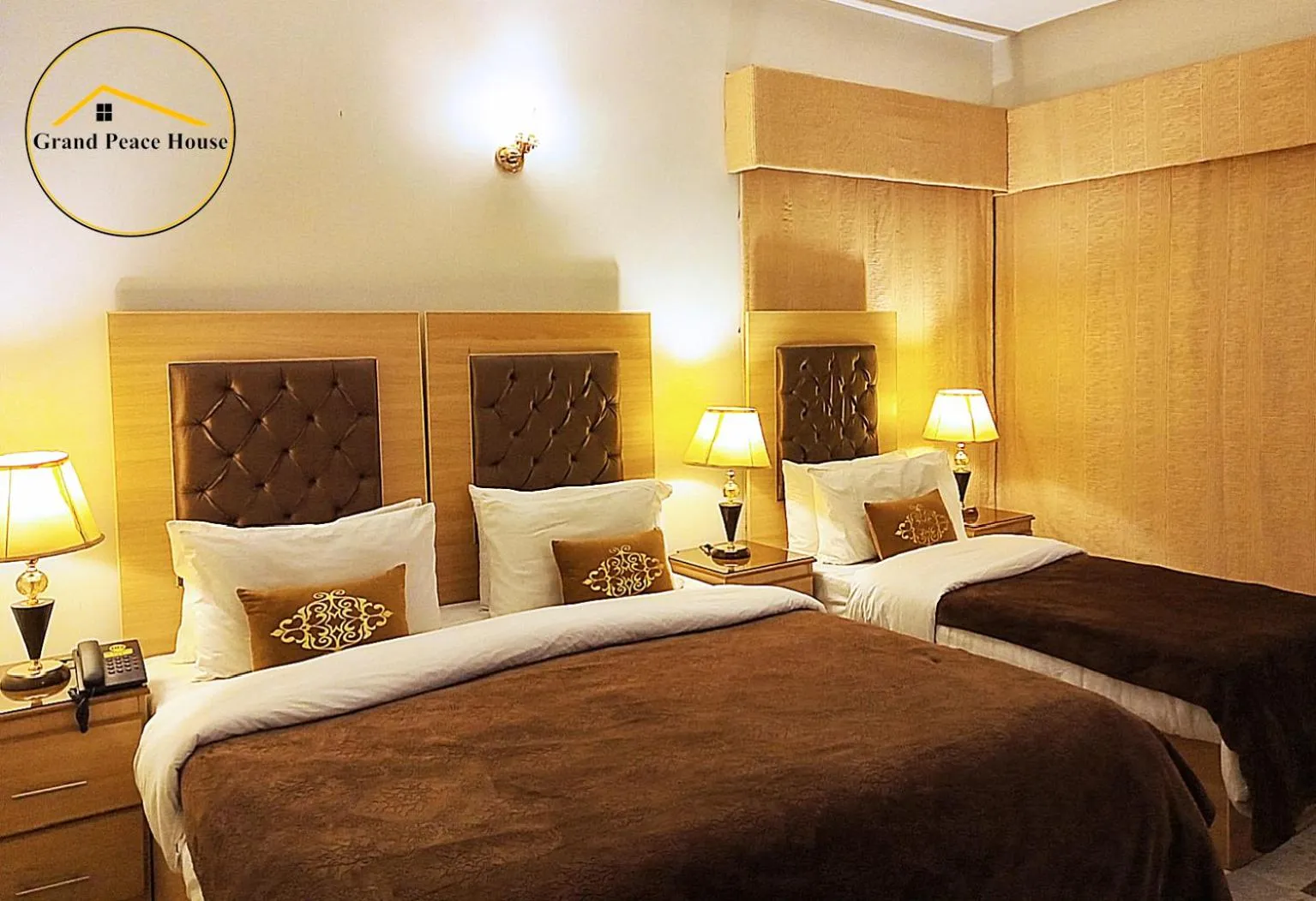 Bed in Grand Peace House II