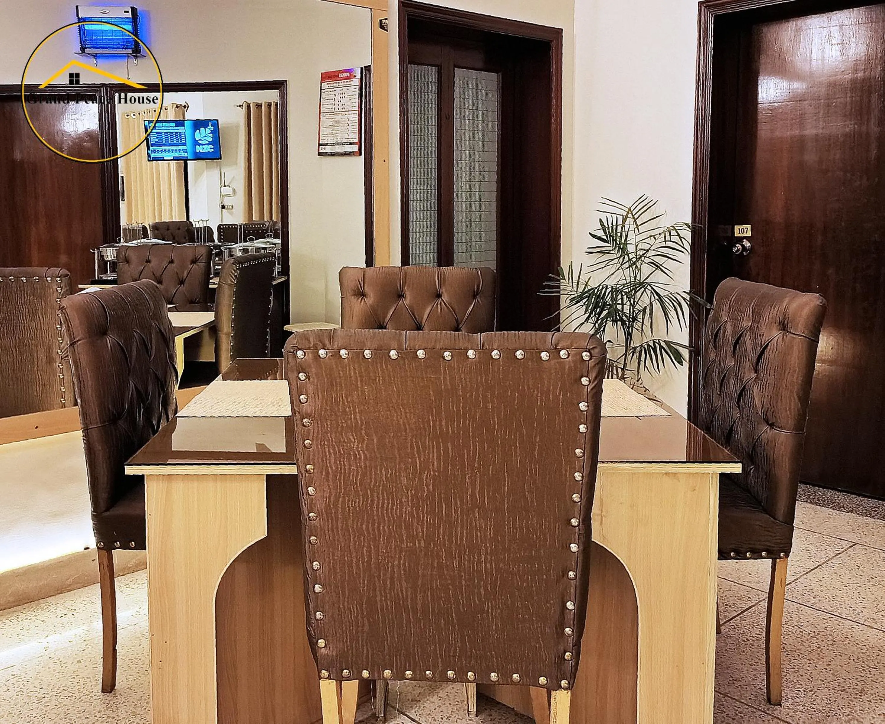 Seating area in Grand Peace House II