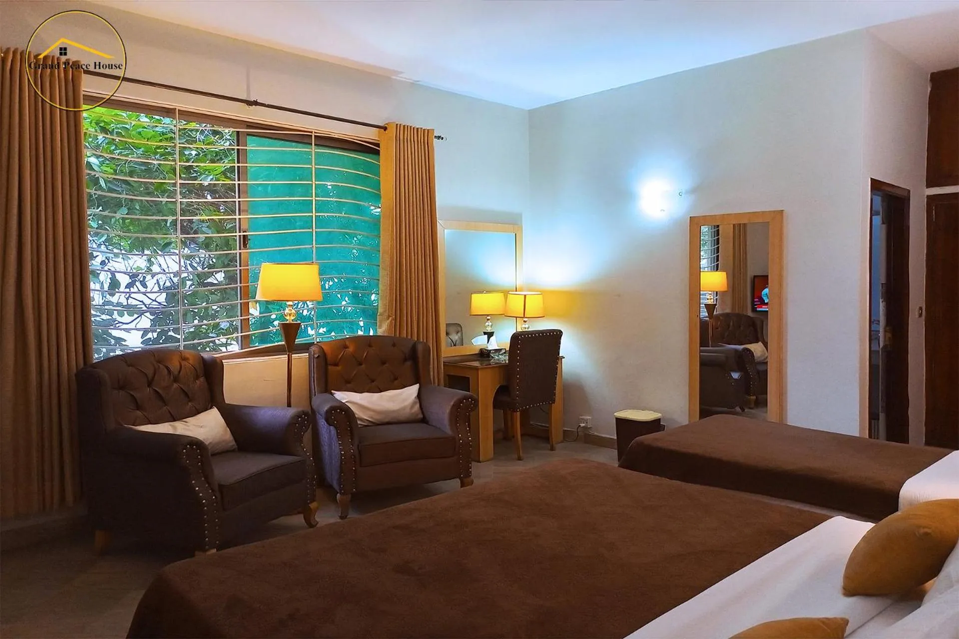 Bed in Grand Peace House II