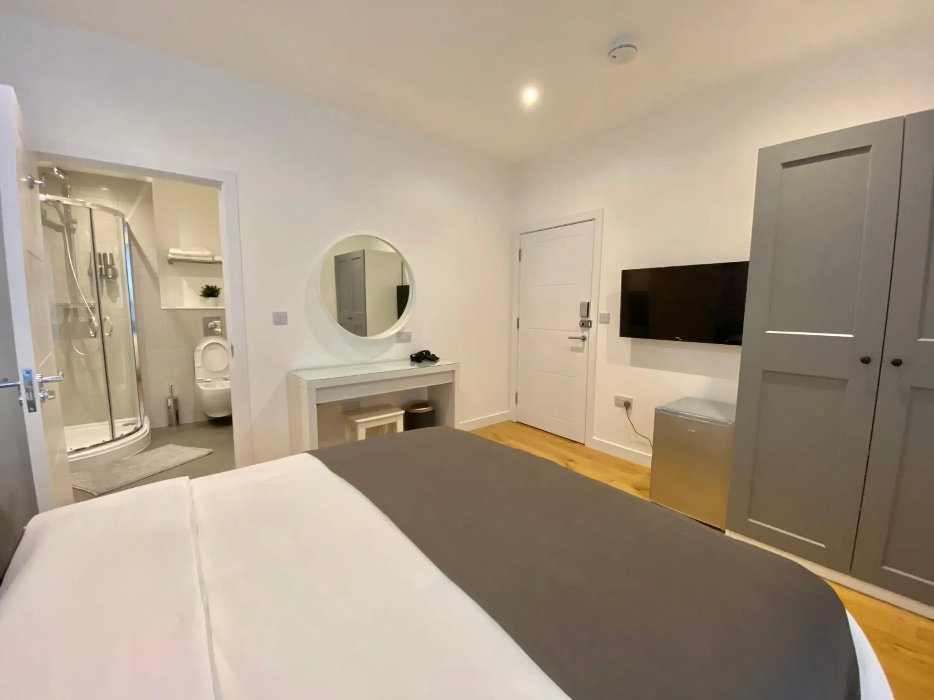 Double Room with Balcony in Goodwin St Double Room with Balcony in Goodwin St