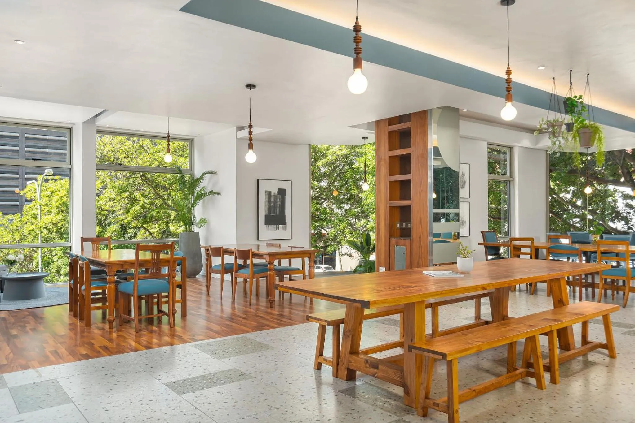 Communal lounge/ TV room in Neighbourgood East City