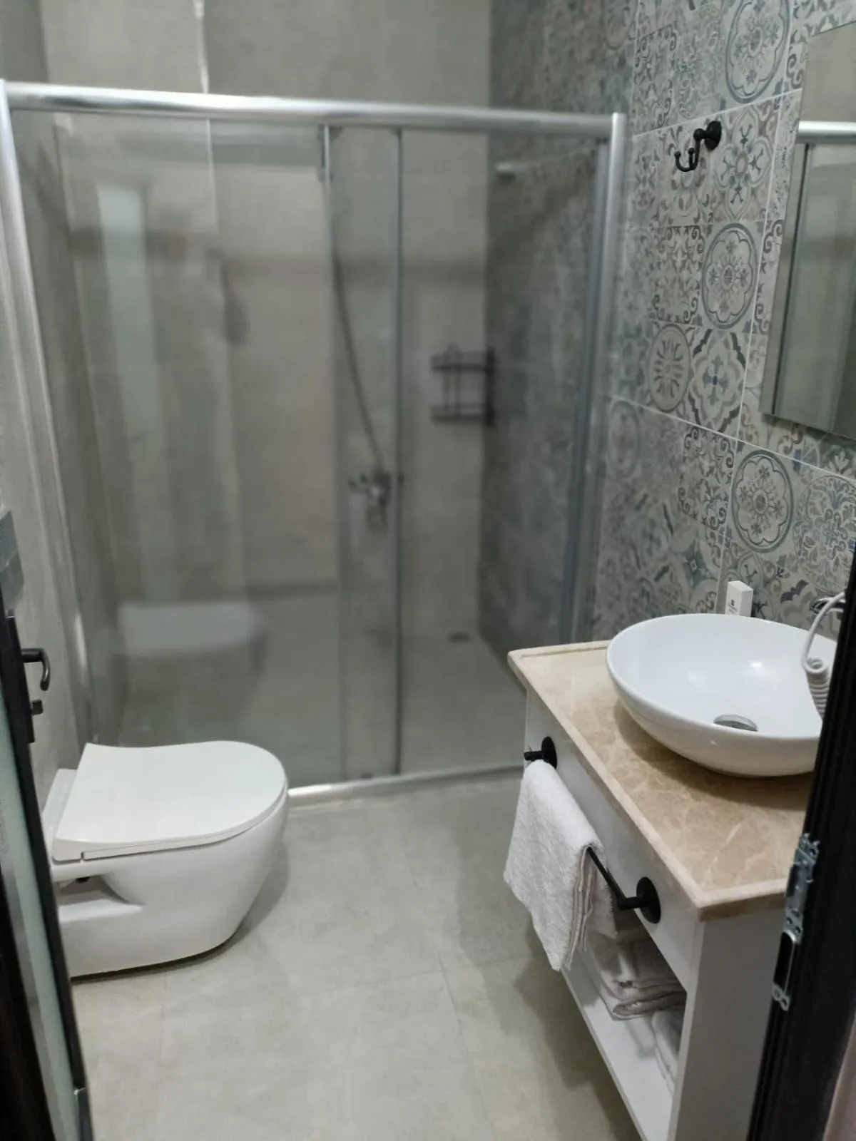 Shower in The Marine Hotel