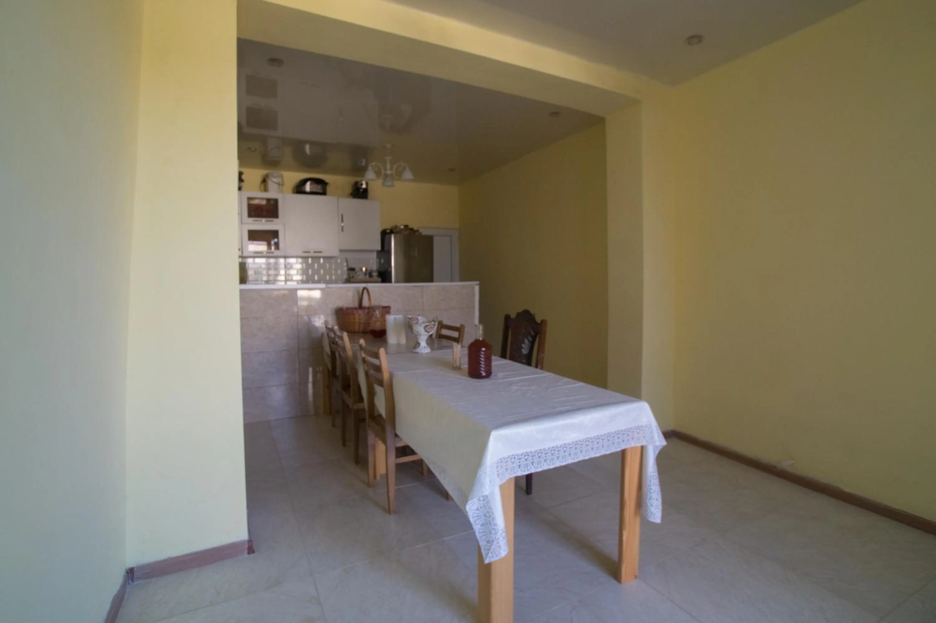 Communal kitchen in Bagrat Guest House