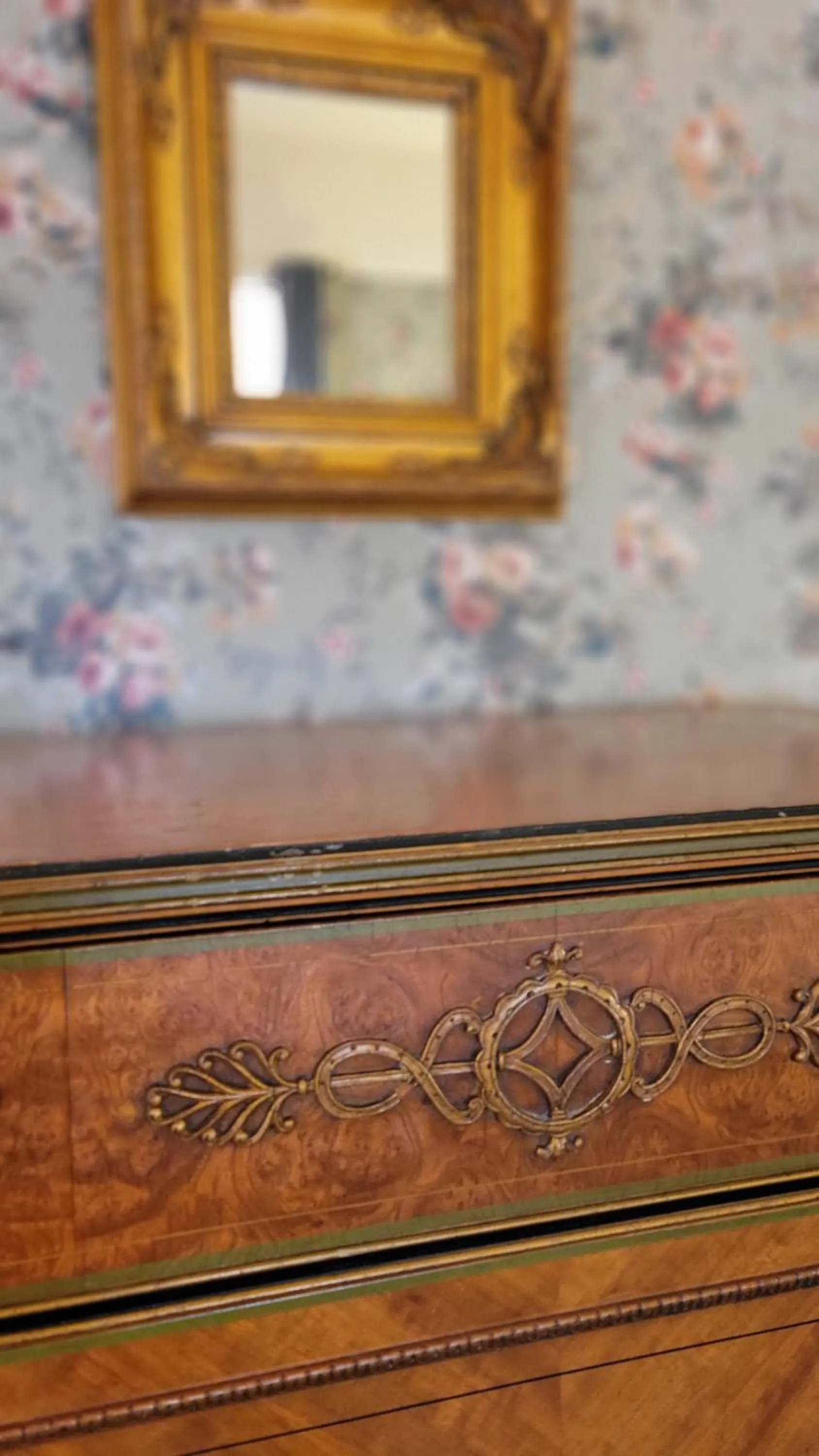 The Elizabeth Inn and Restaurant