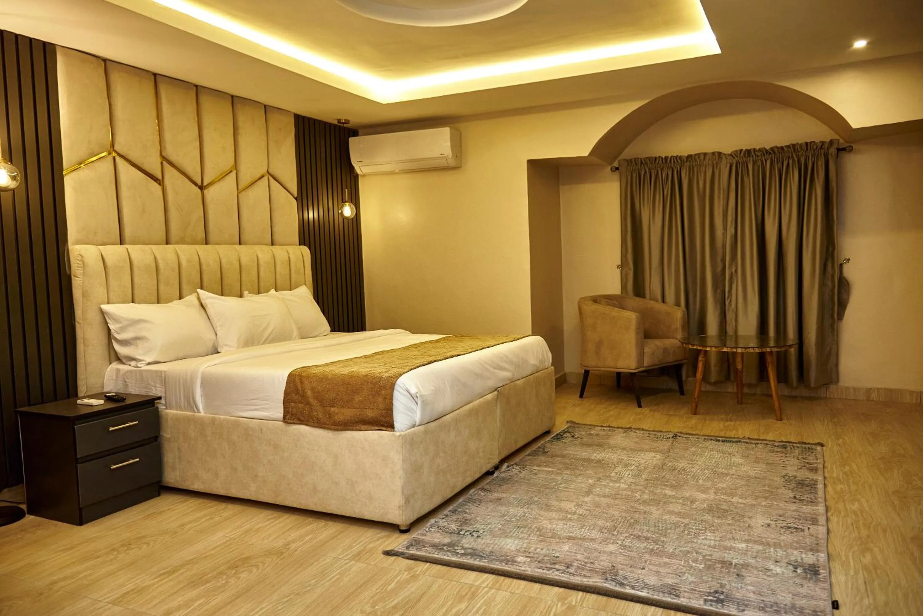 Bed in Mayfair Hotel Wuse2 Abuja