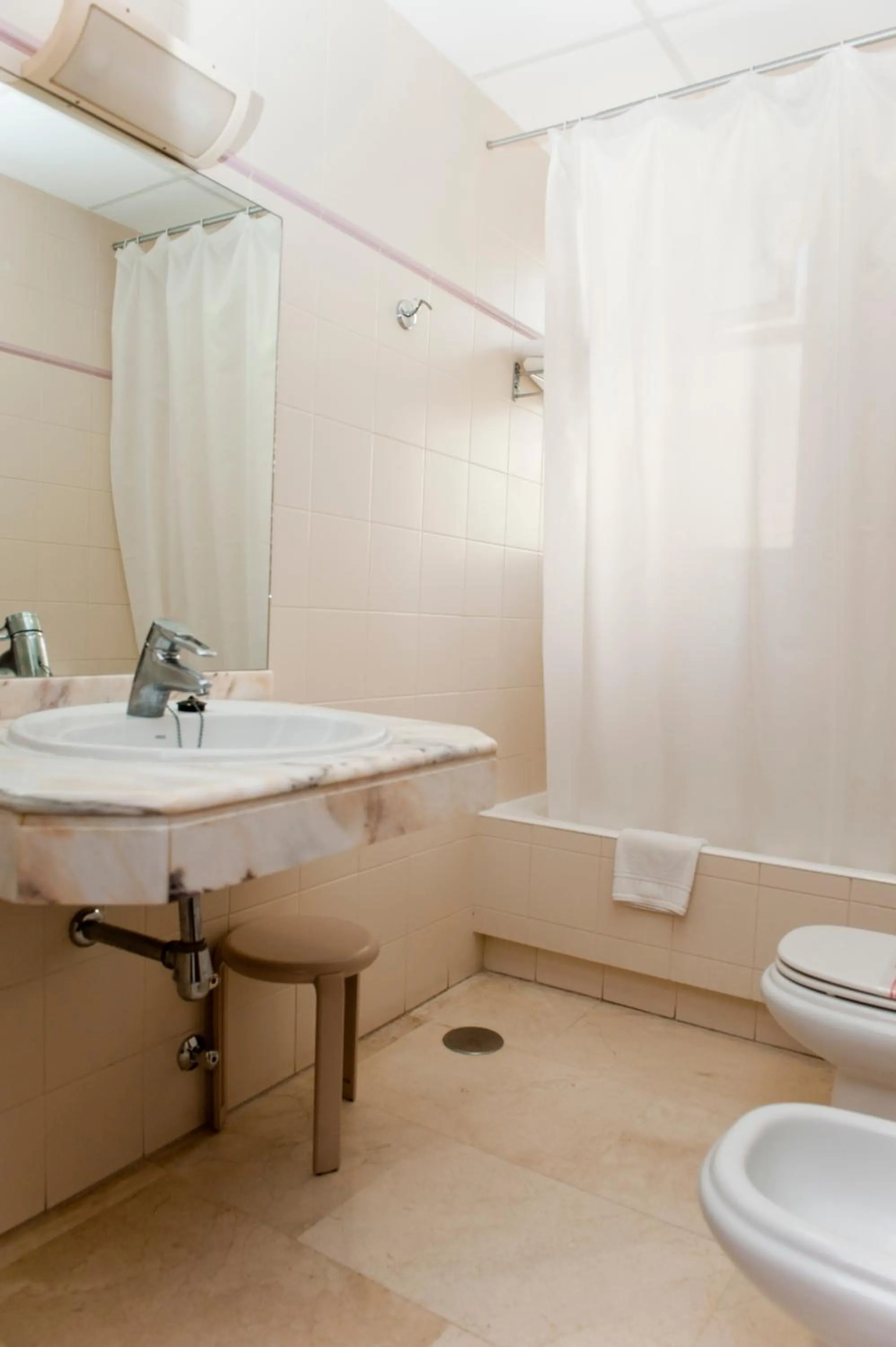 Bathroom in Hotel El Palmeral