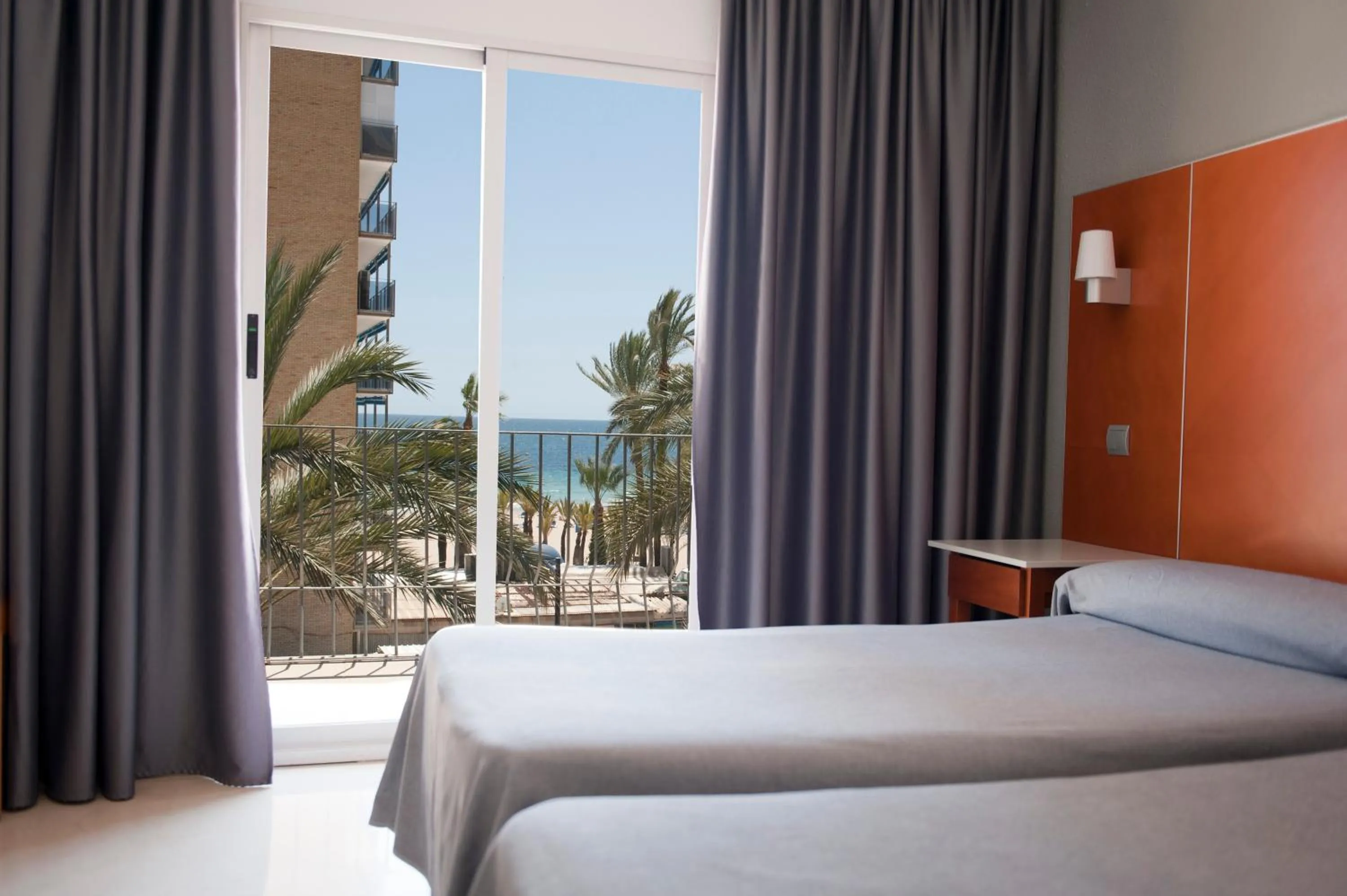 Bed in Hotel El Palmeral