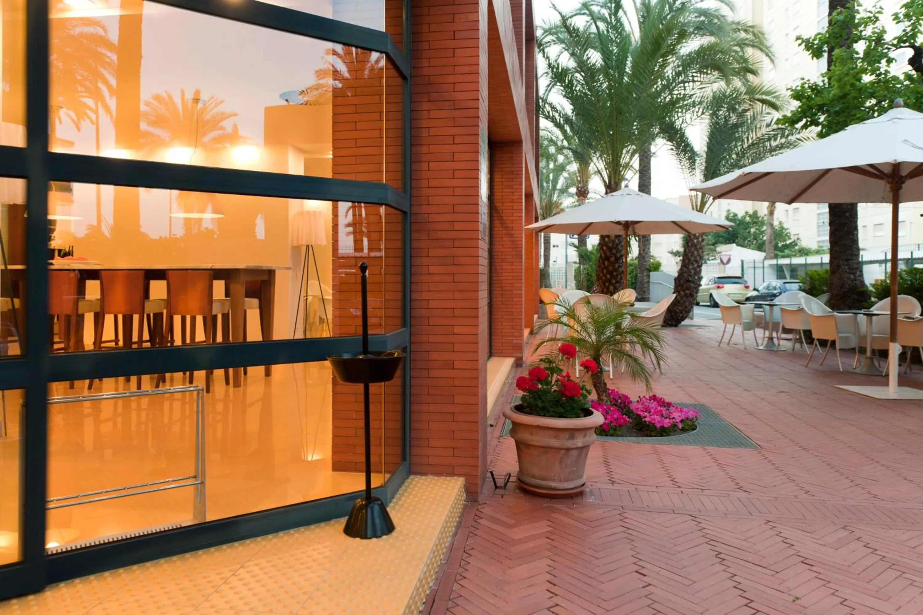 Facade/entrance in Hotel El Palmeral