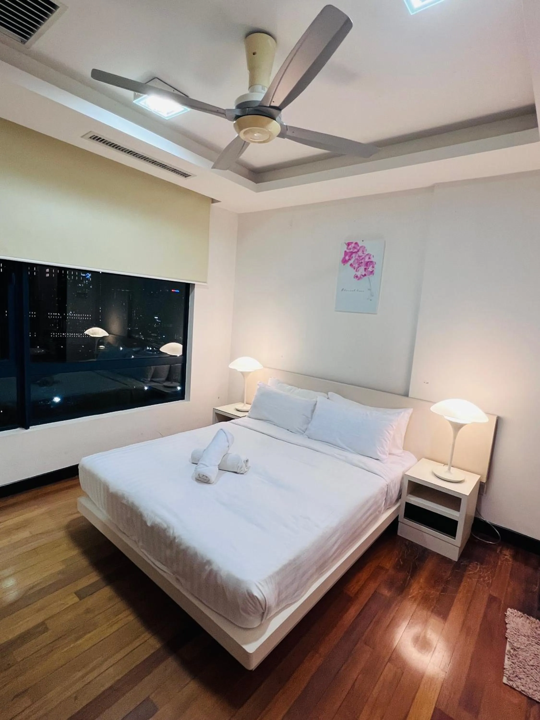 Bed in CozyHome Suites @ Casa Residency