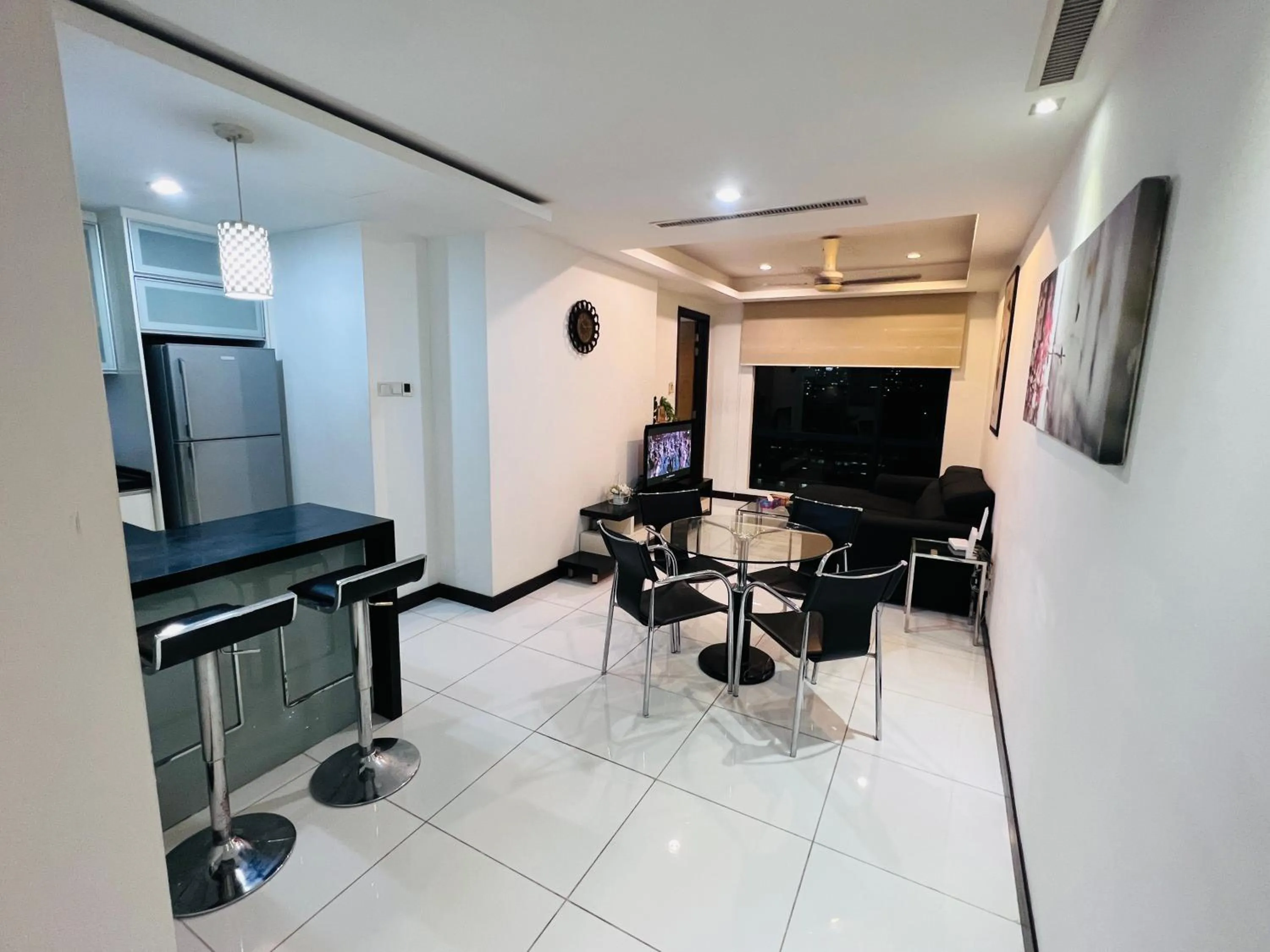 CozyHome Suites @ Casa Residency