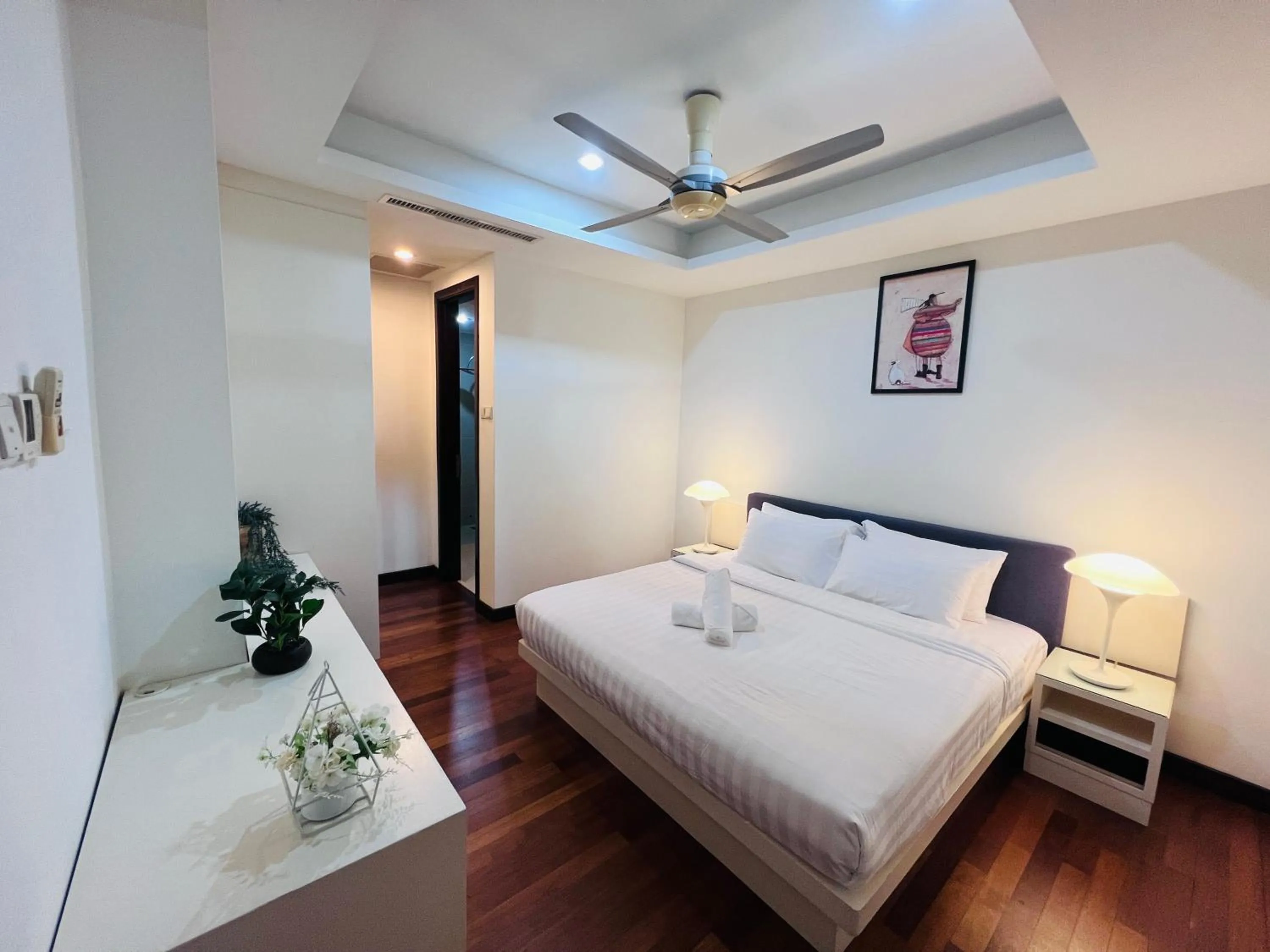 Bed in CozyHome Suites @ Casa Residency