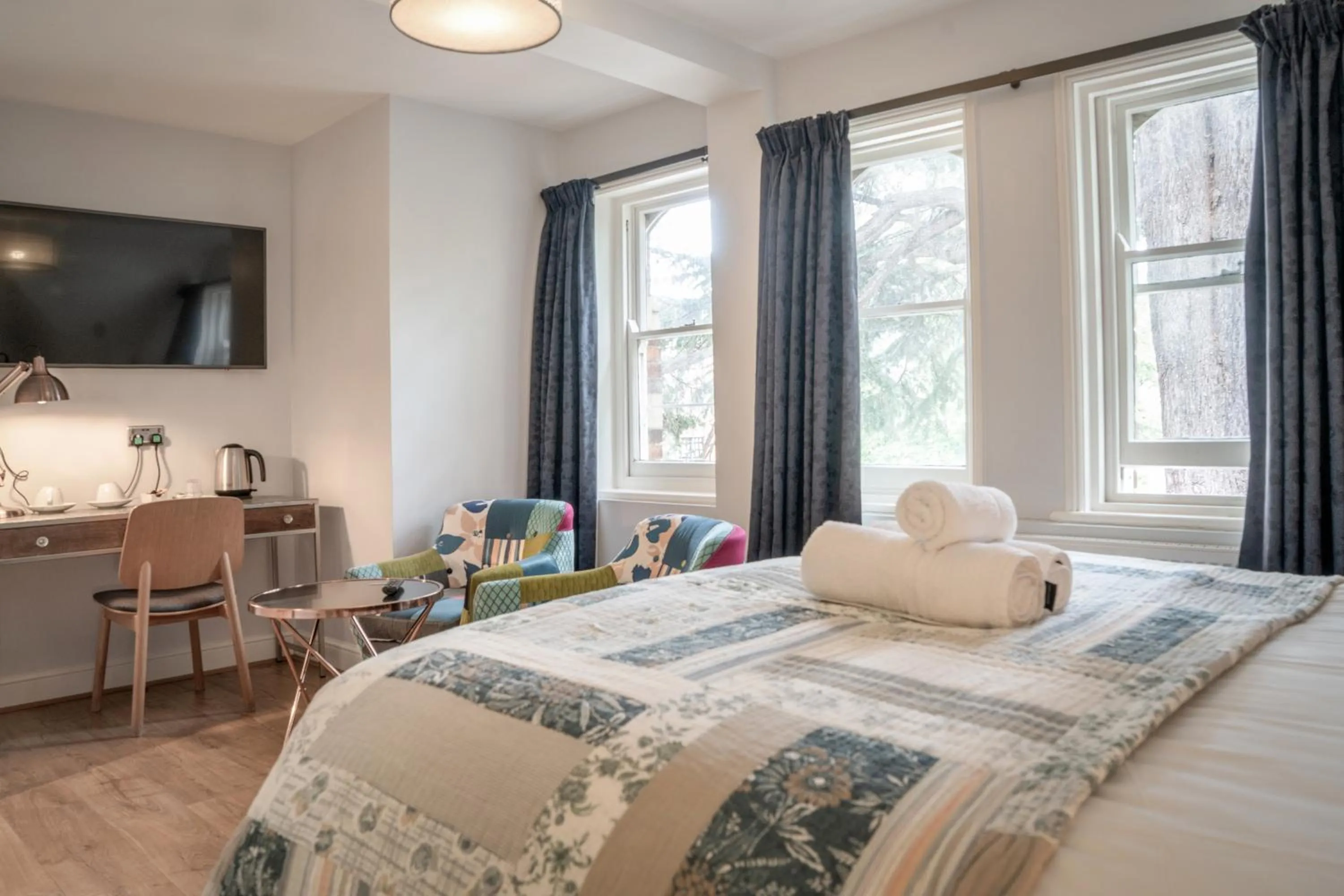 Bed in 100 Banbury Road Oxford - formerly Parklands