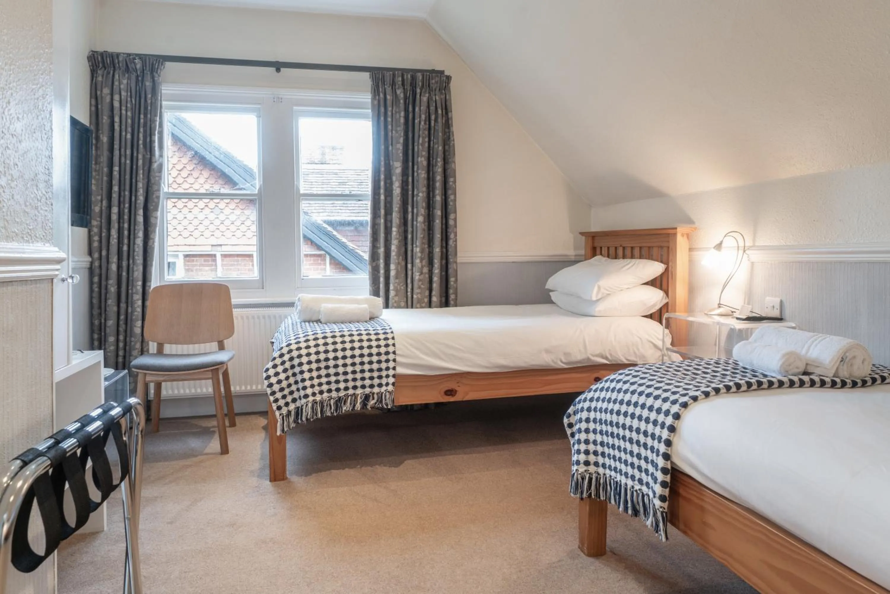 Bed in 100 Banbury Road Oxford - formerly Parklands